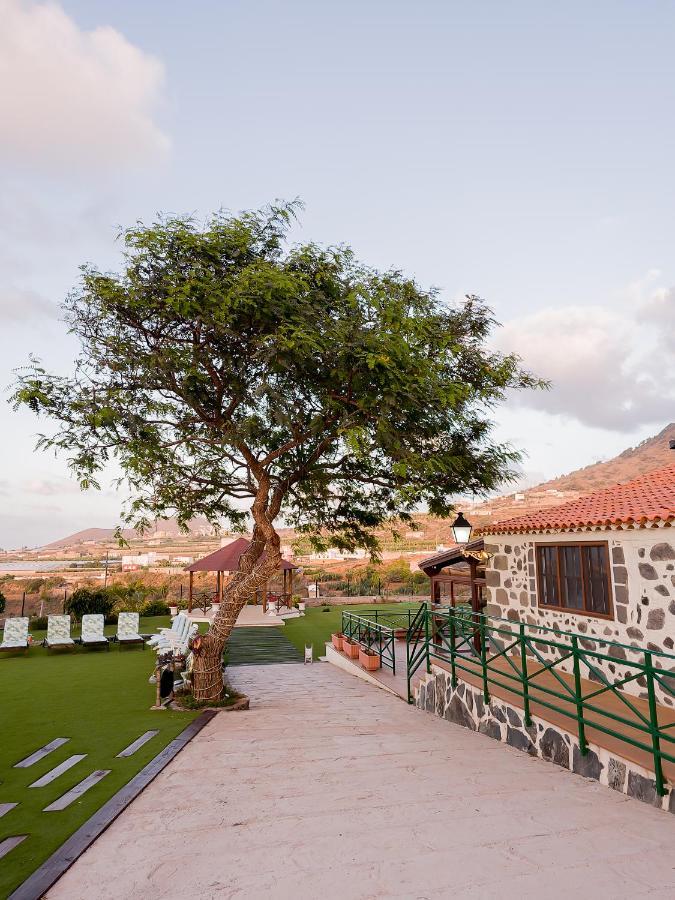 Angeles Holiday home *