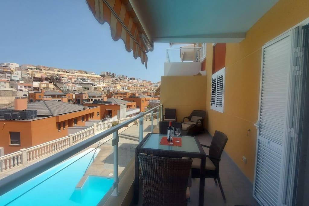 With View, Wifi And Pool In Arguineguin *