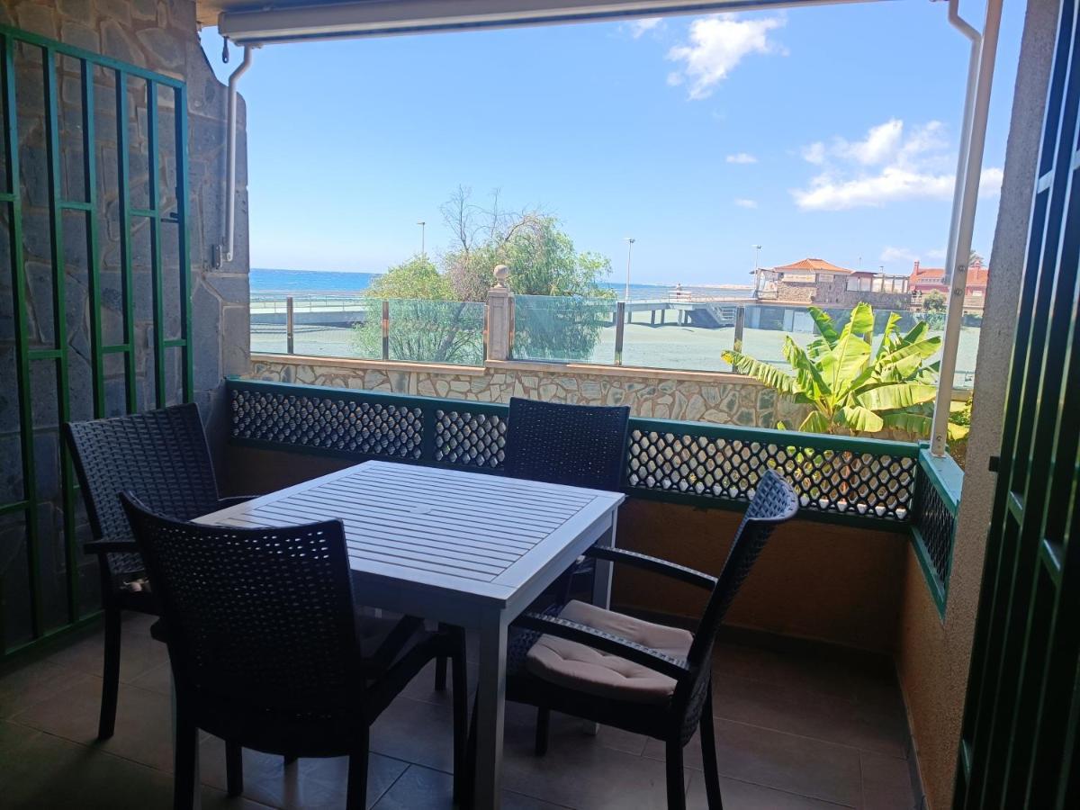 Burras Beachfront Apartamento *