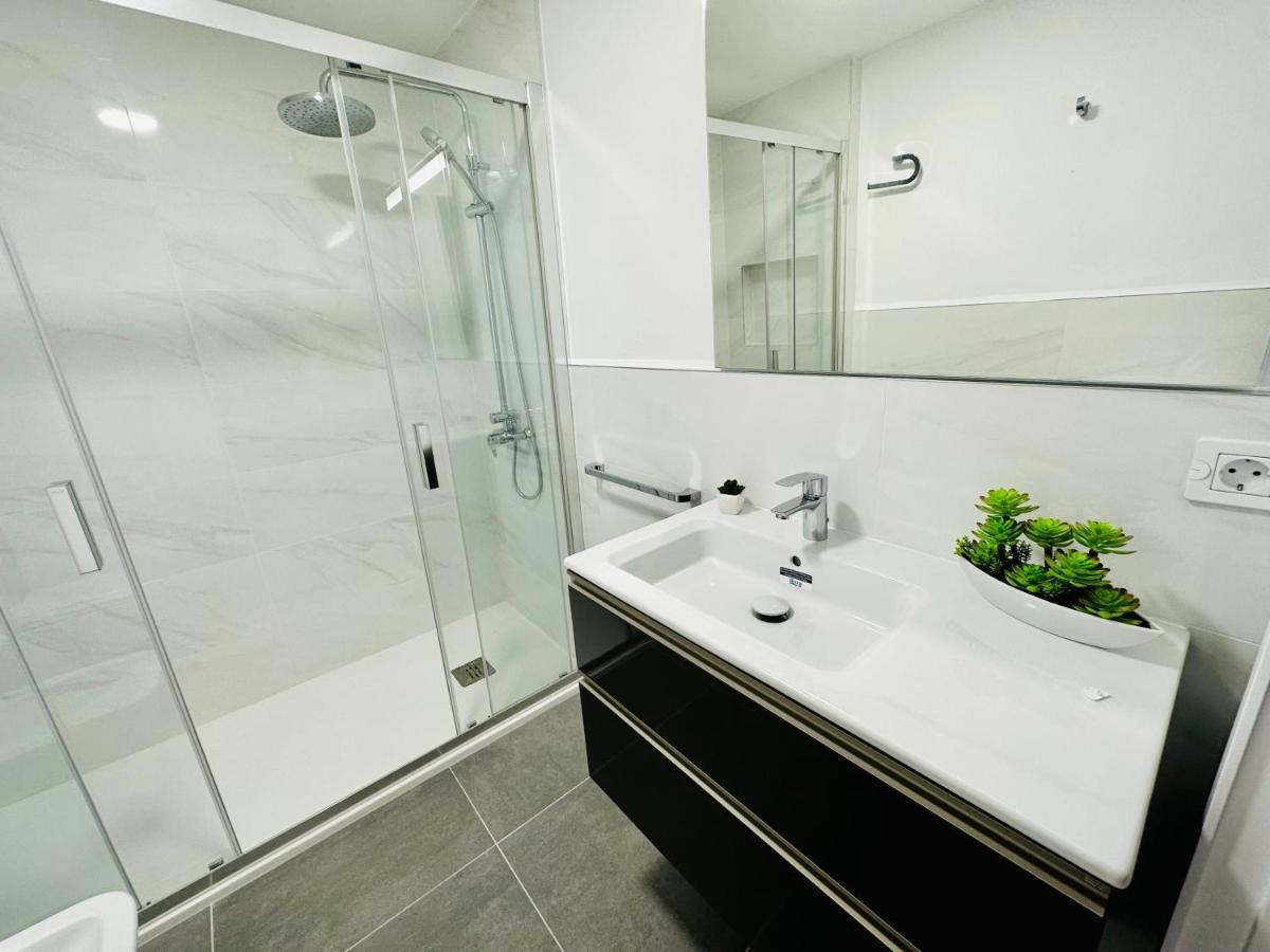 - Spacious Beachside Apartment Playa Del Cura (Gran Canaria)