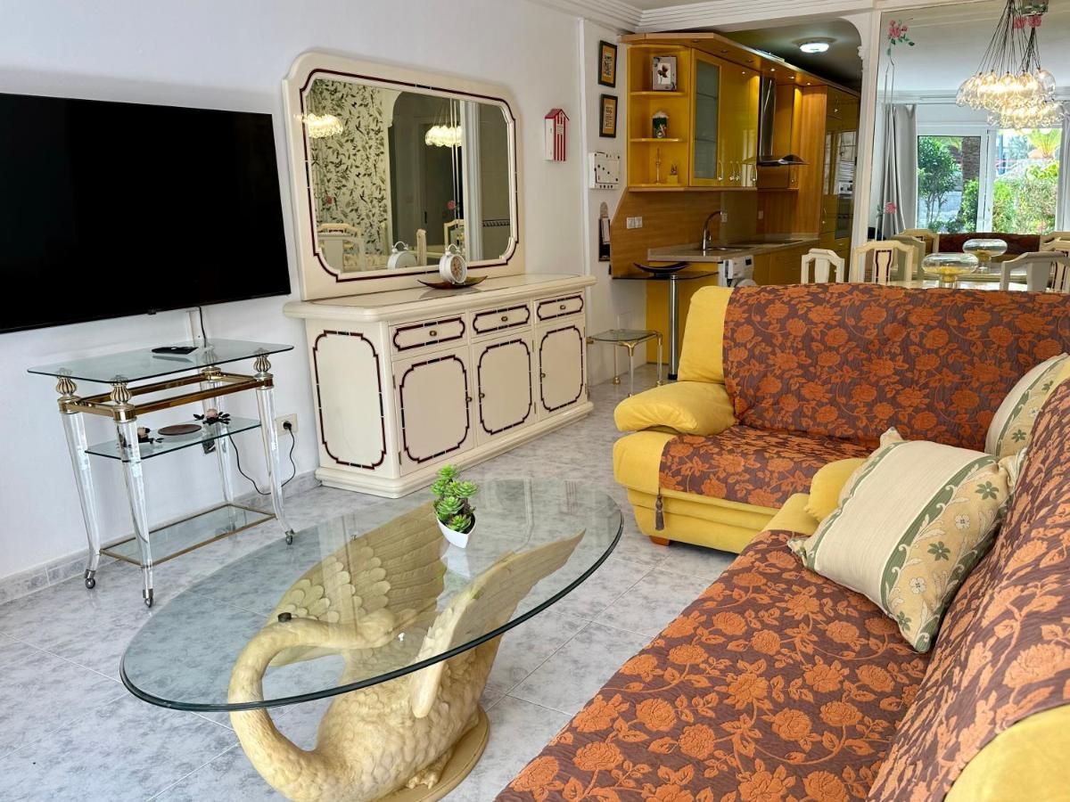 Apartment - Spacious Beachside *