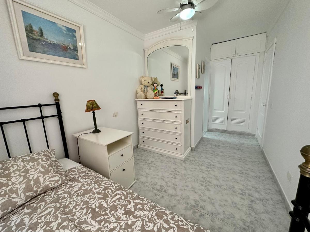 - Spacious Beachside Apartment *