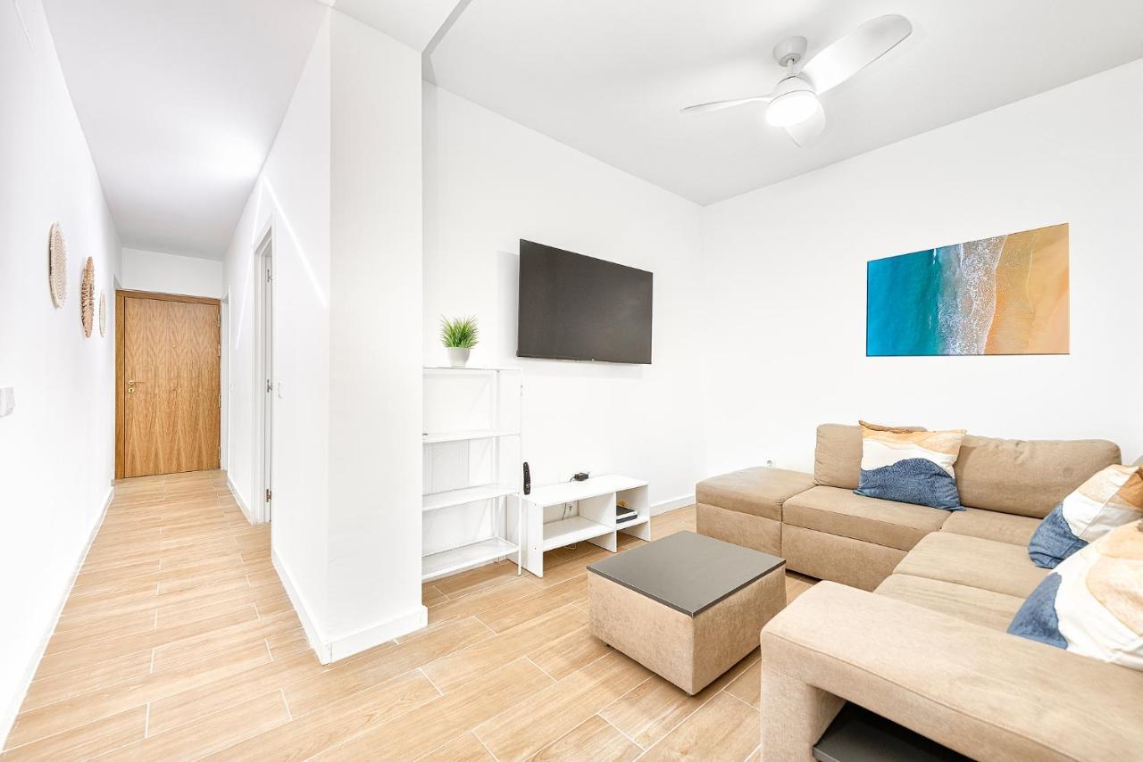 Renovated On Beach. Apartment Salinetas