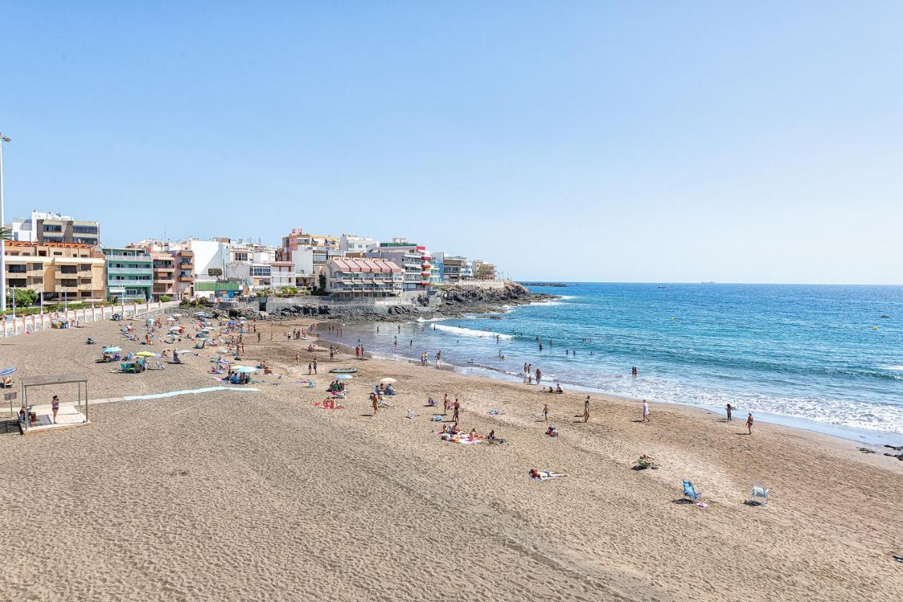 Renovated On Beach. Apartment *