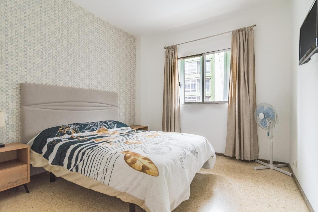 Home2book Cute Triana Center Appartamento *