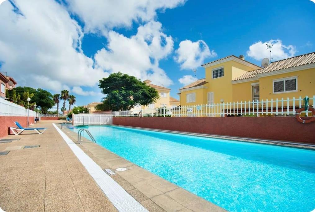 Apartment “brisas Del Mar” Maspalomas 10 Minutes. *