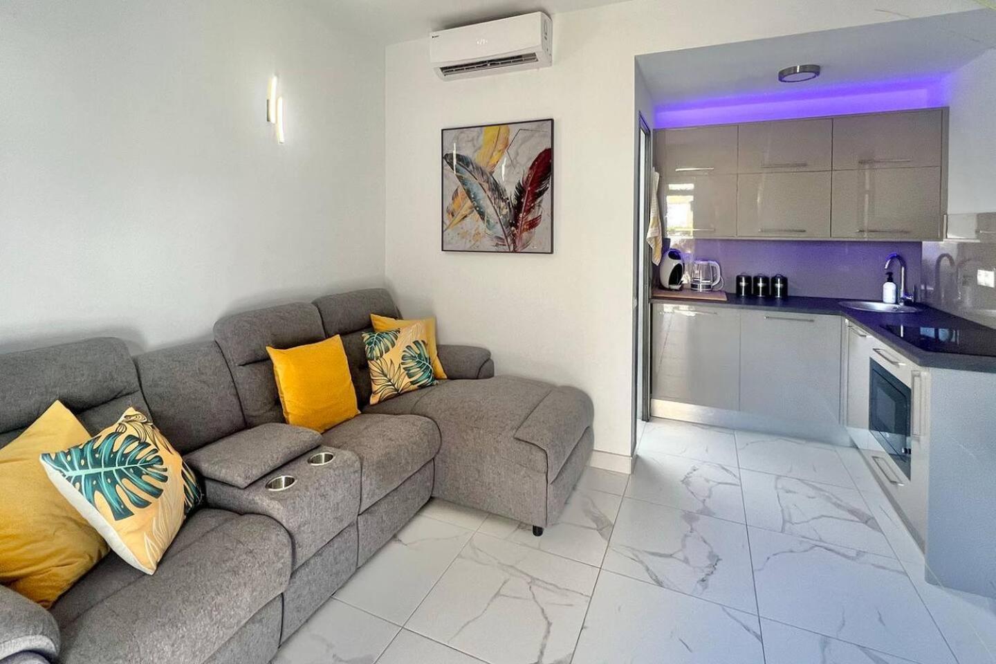 Modern Bungalow Capri Maspalomas Сasa de vacaciones