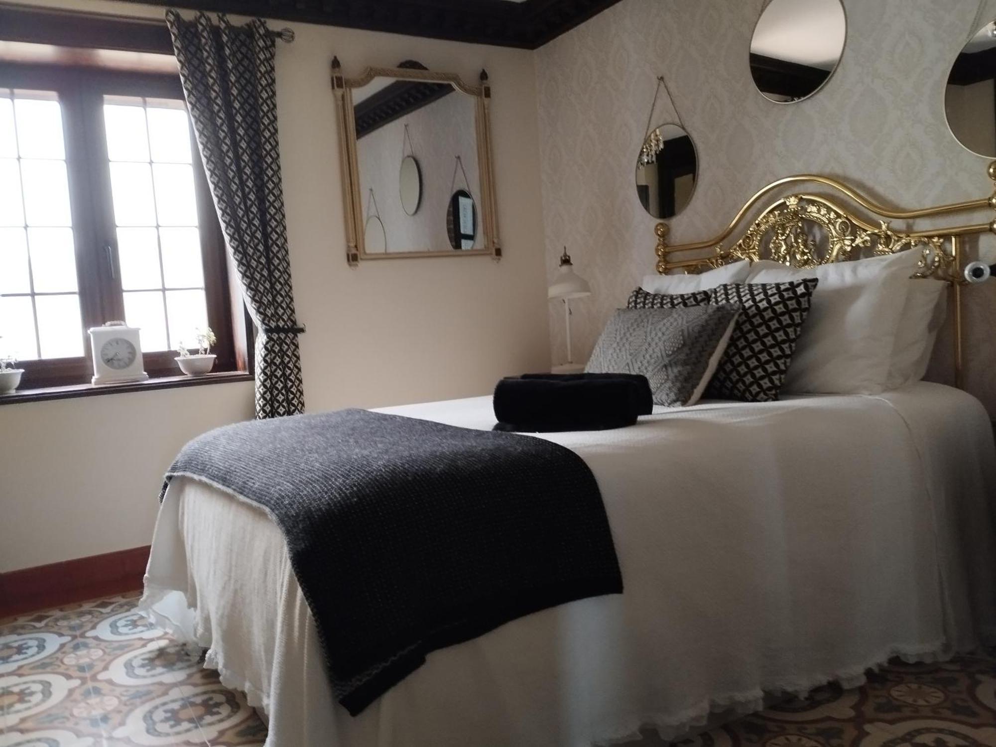Luxury Colonial Country *
