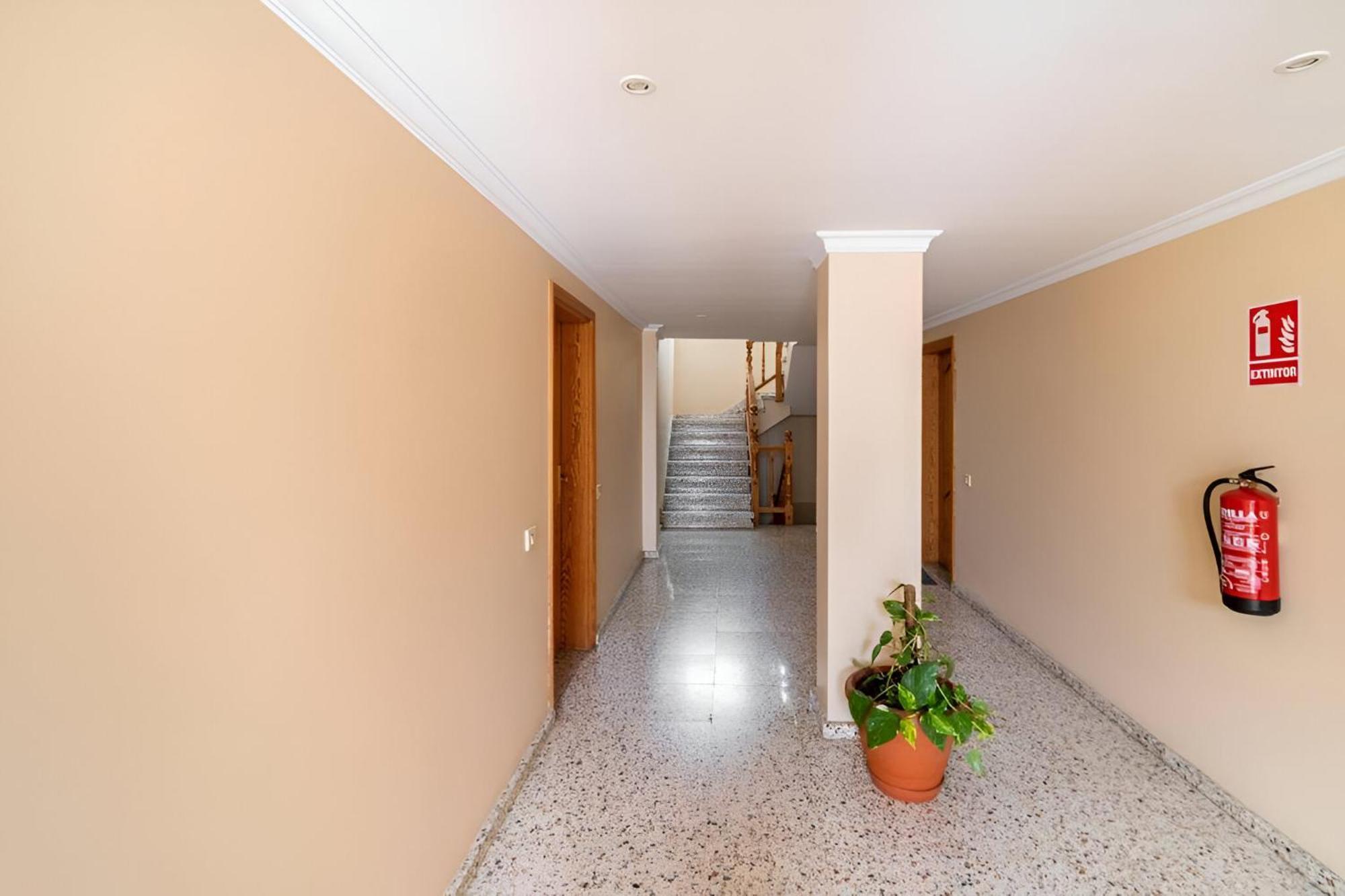 Lovely House In Gran Canaria Next To The Airport *