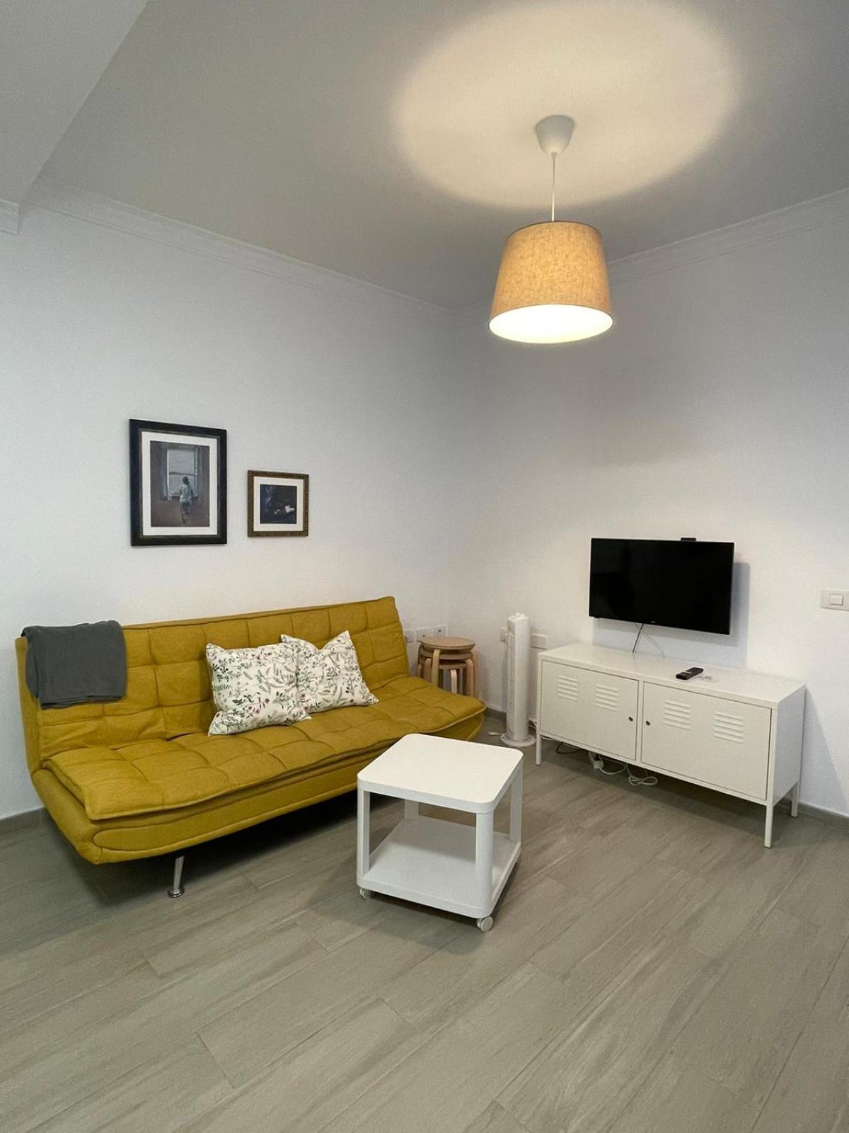 Apartment A Sunlit Haven, In Canarias