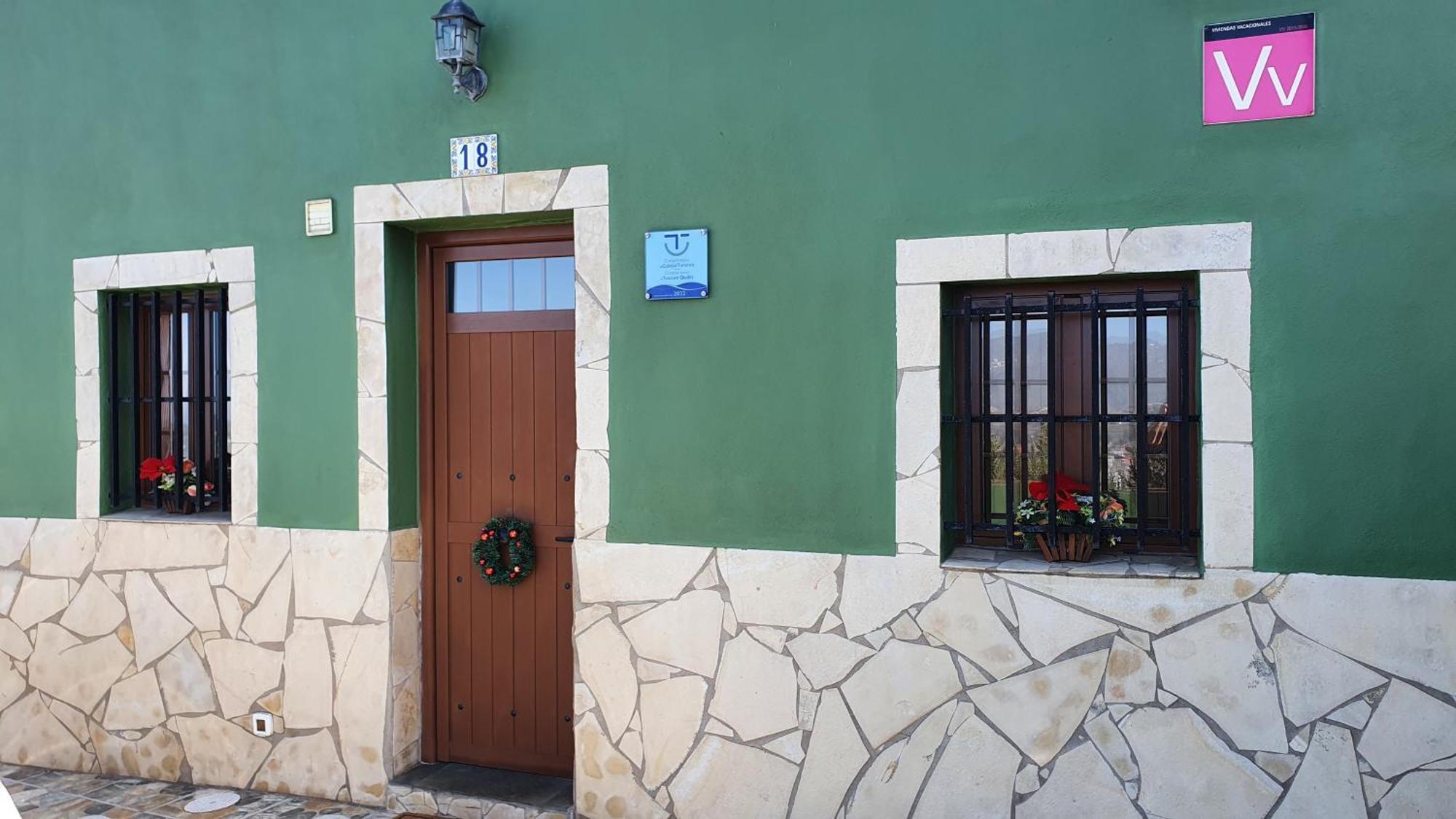 Casa Cueva Paquito