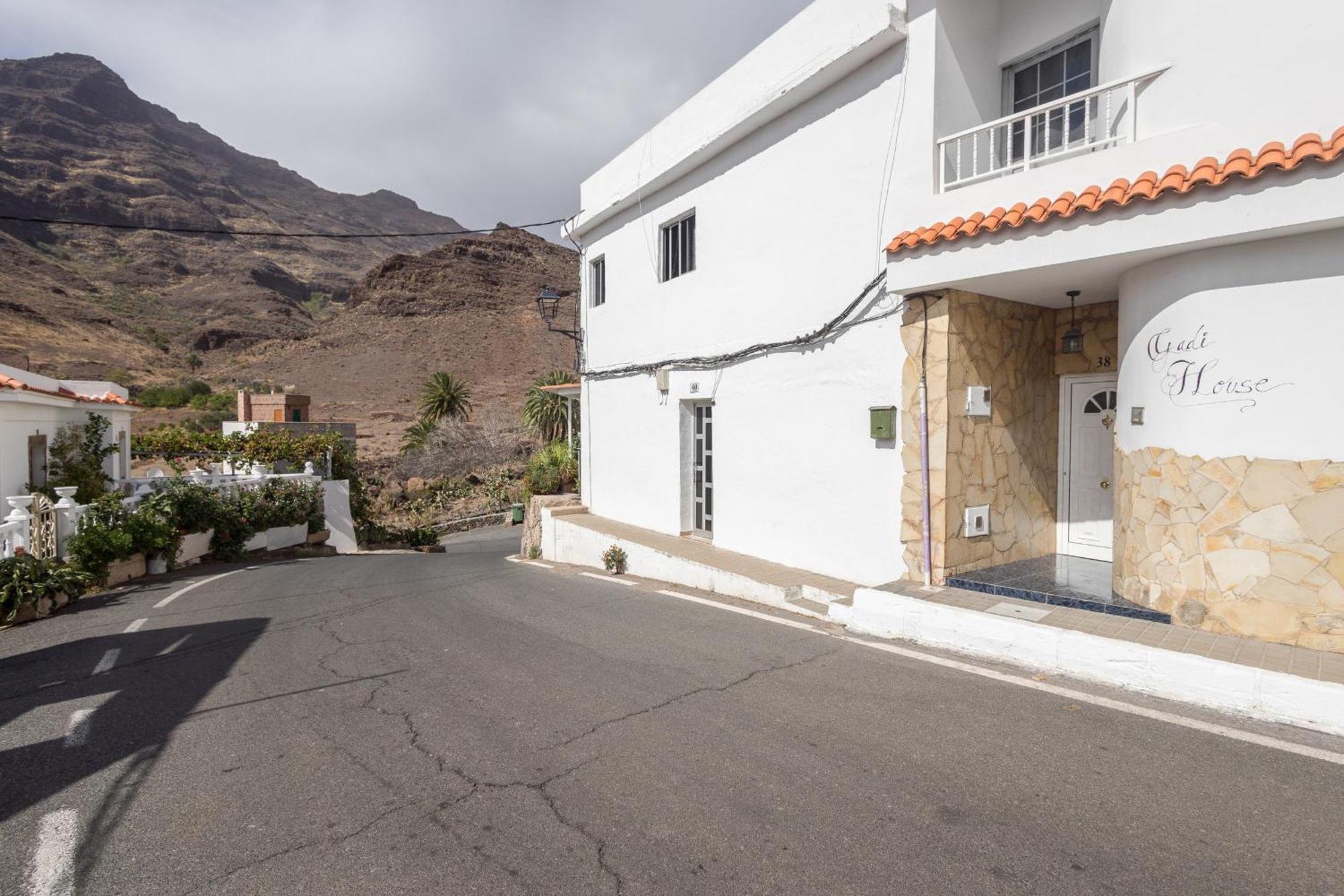 Lightbooking Gadi House Terraza Y Barbacoa Tasarte
