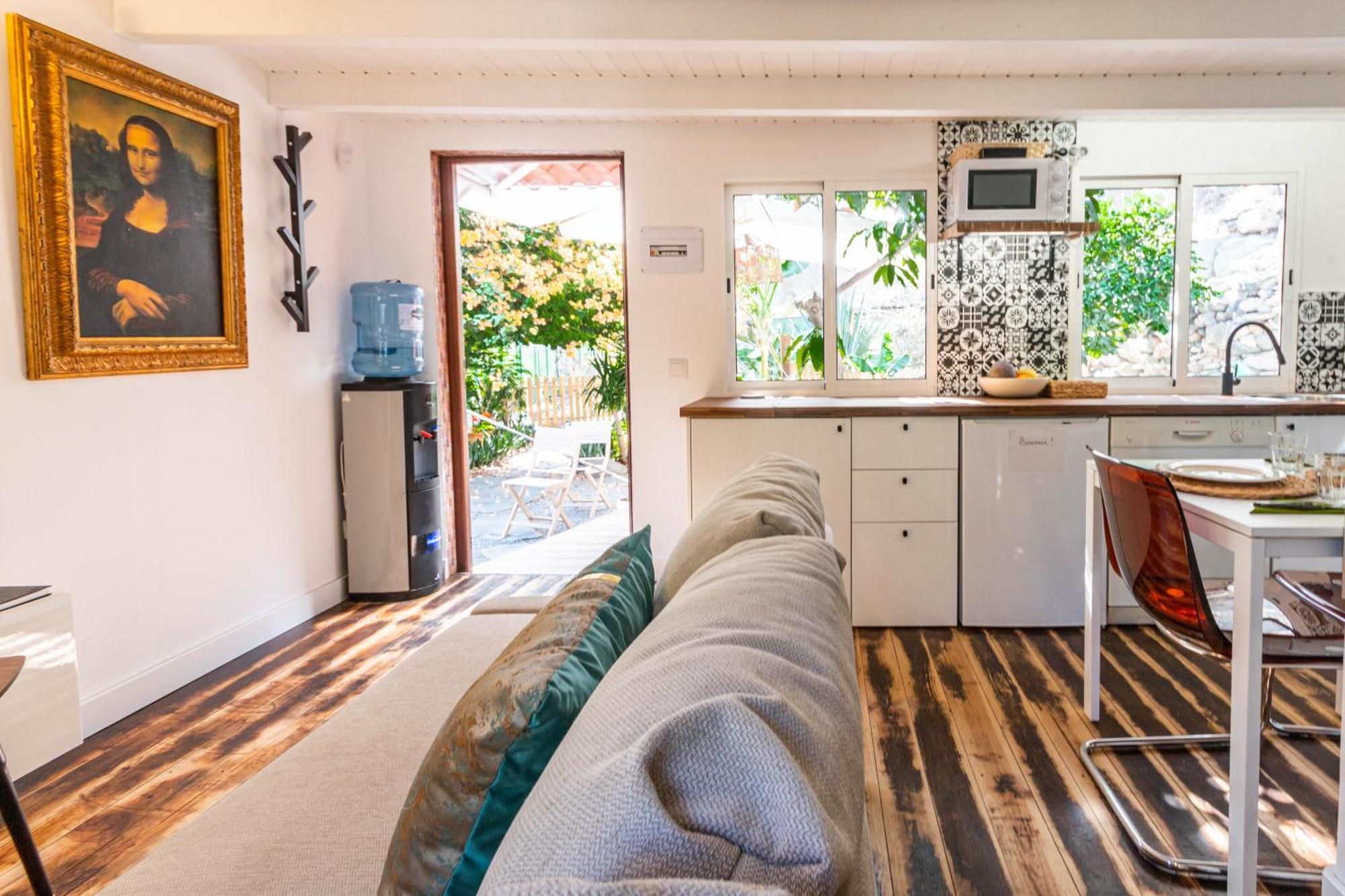 Nature In Quiet Montain - Private Jaccuzi And Garden, Wifi - La Lezardiere *