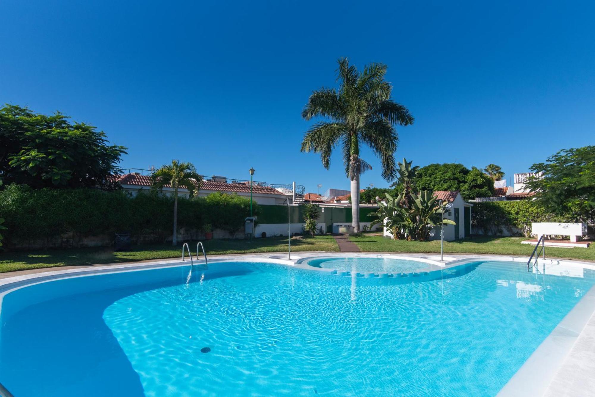 La Casa Blanca A Smart And Sunny,3 Bedrooms House Villa