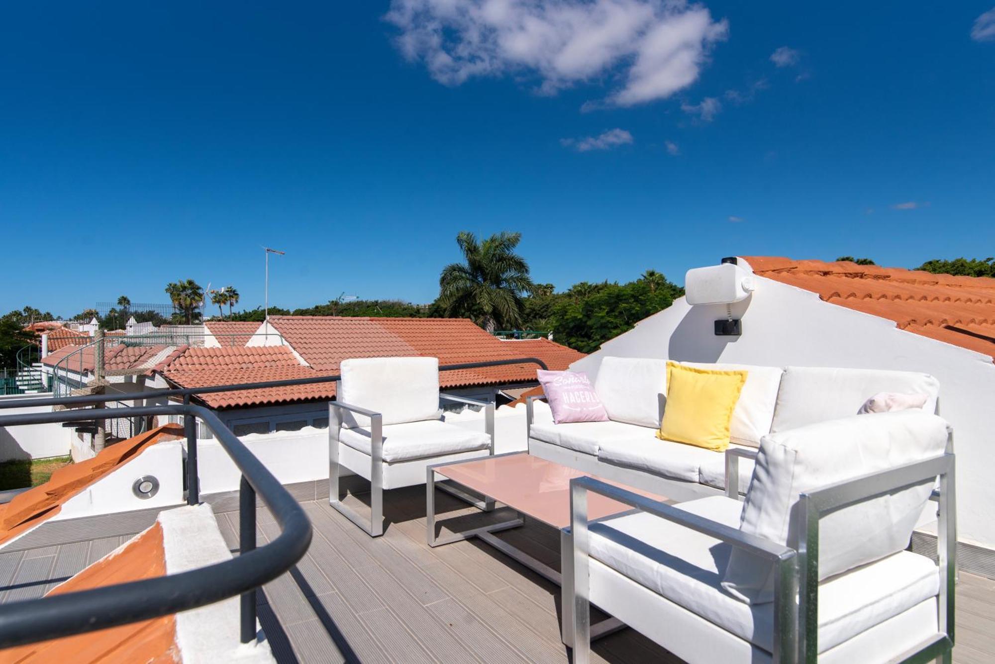 La Casa Blanca A Smart And Sunny,3 Bedrooms House San Bartolomé