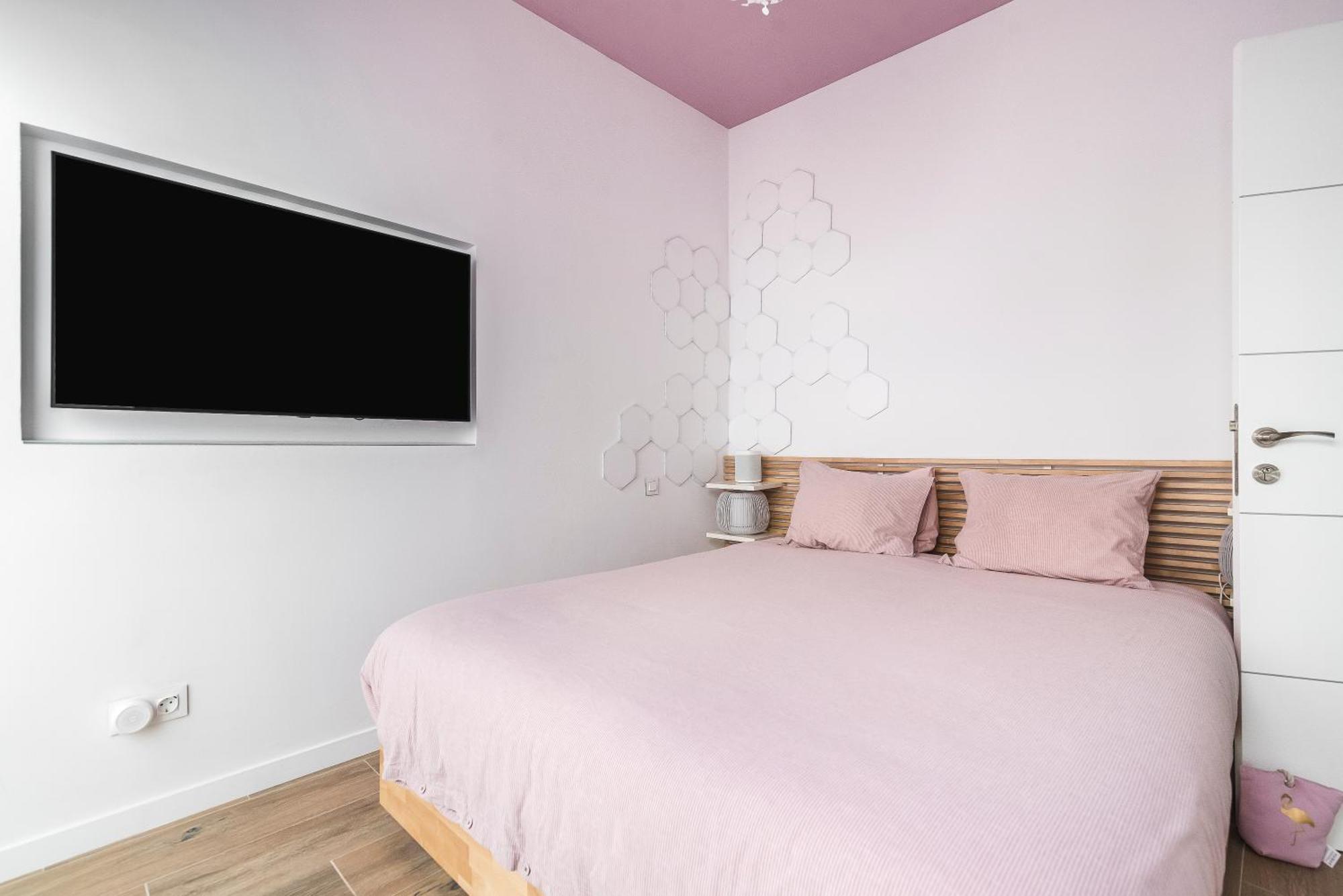 La Casa Blanca A Smart And Sunny,3 Bedrooms House *