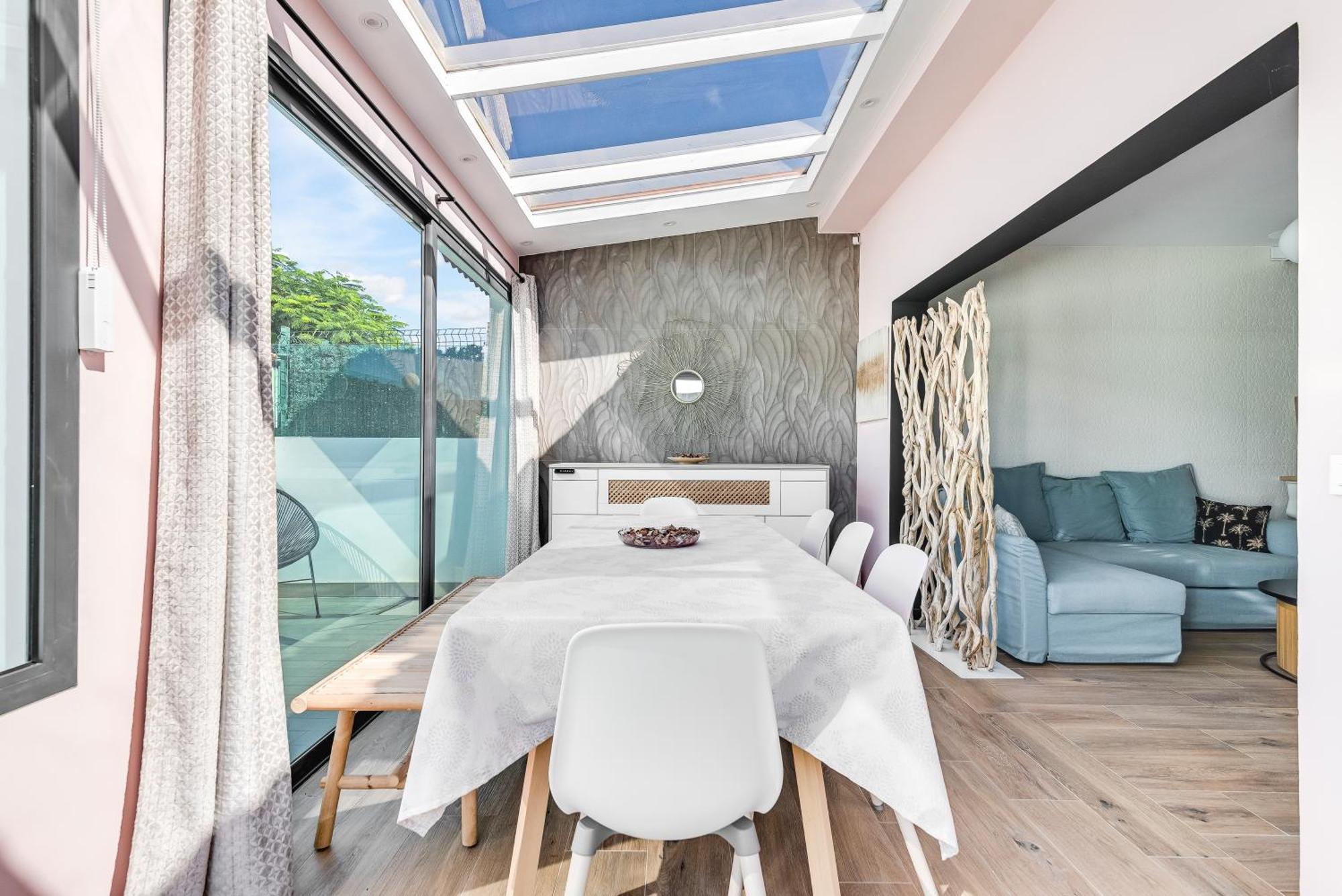 La Casa Blanca A Smart And Sunny,3 Bedrooms House * San Bartolomé