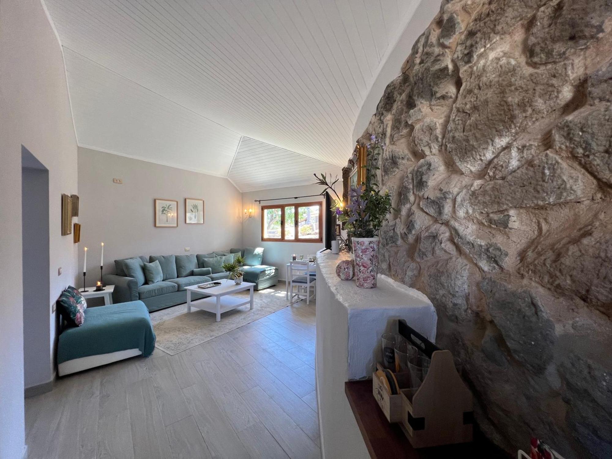 Angeles Holiday home *