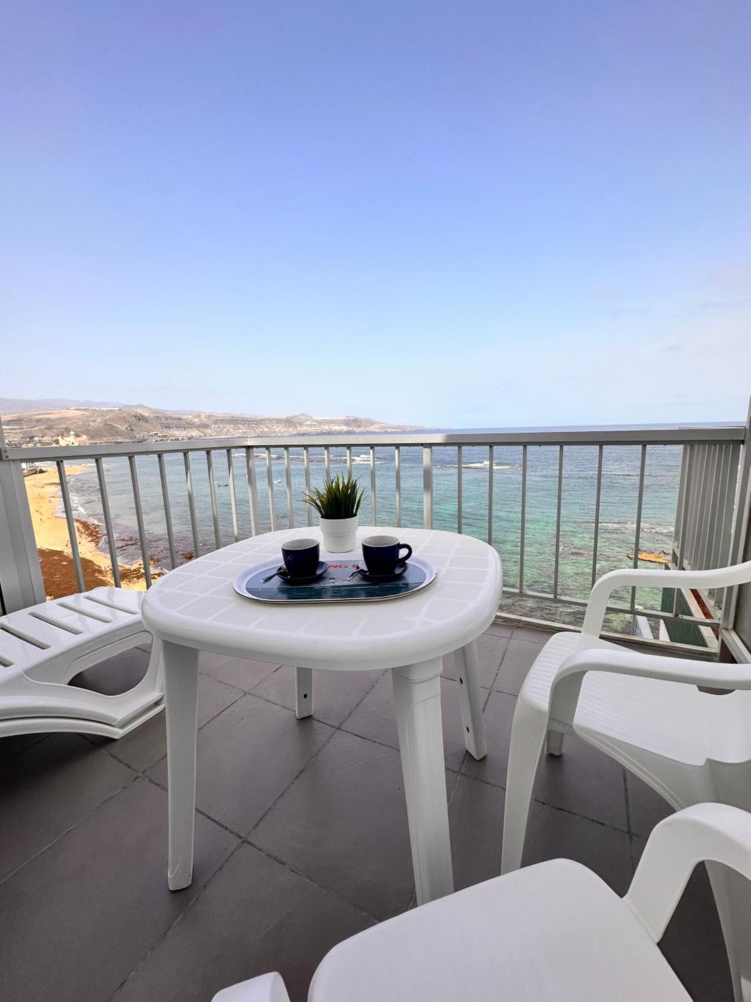 Apartamento Las Canteras Beach First Line With Terrace. *