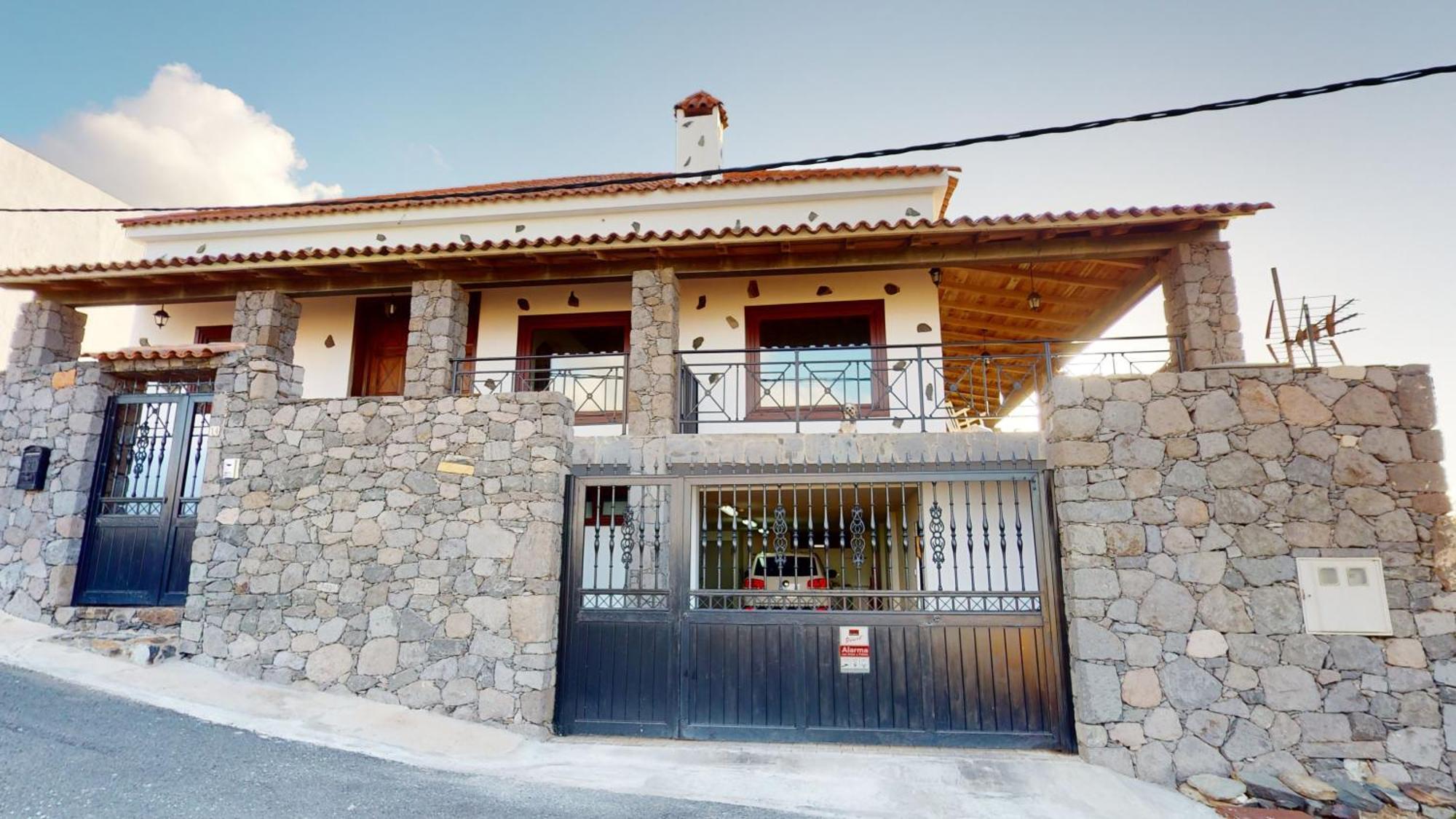 Luxury Colonial Country Villa Moya (Gran Canaria)
