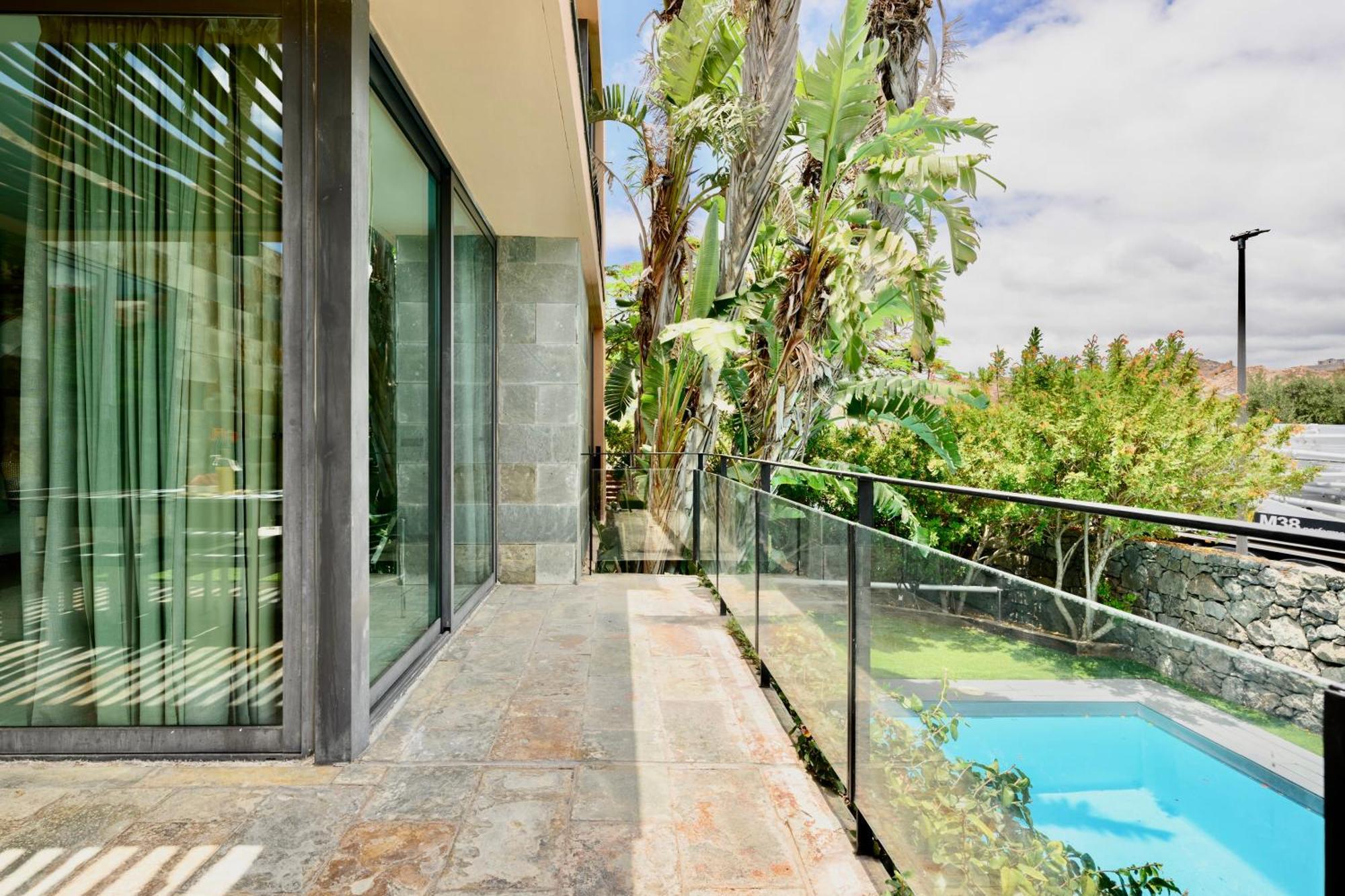 With Private Pool In Luxury Golf Villa Salobre (Gran Canaria)