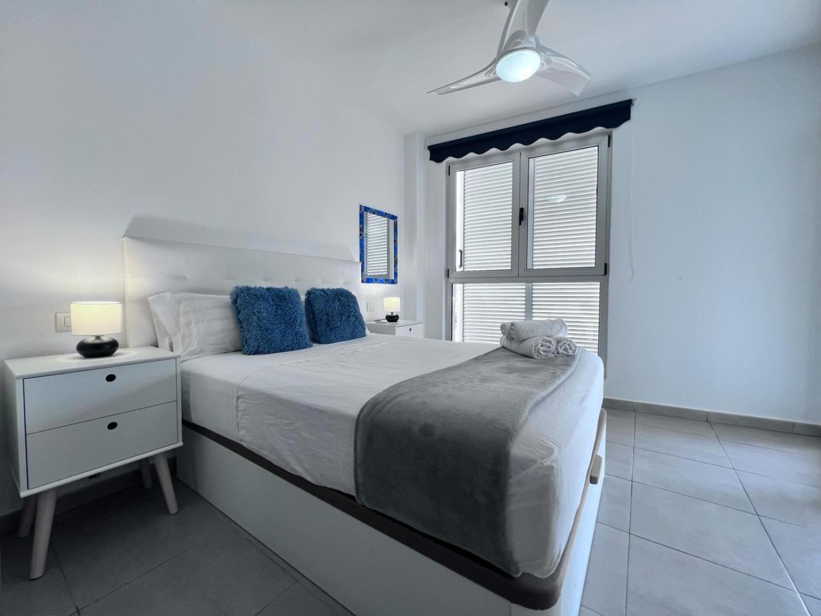 Apartamento Con Terraza Y Vistas