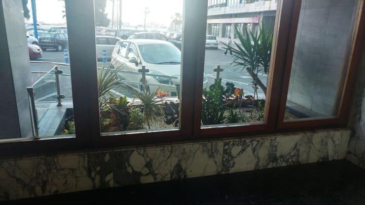 Affittacamere Nice Room-terrace- Private Toilete-closer Sport Pier-optical Fiber 1 Gb Las Palmas de Gran Canaria