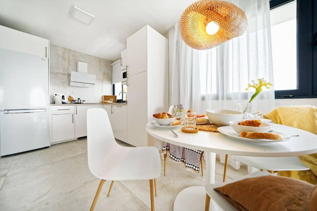 Apartment Amapola Coast - Recien Reformado, Frente A La Playa San Agustin (Gran Canaria)