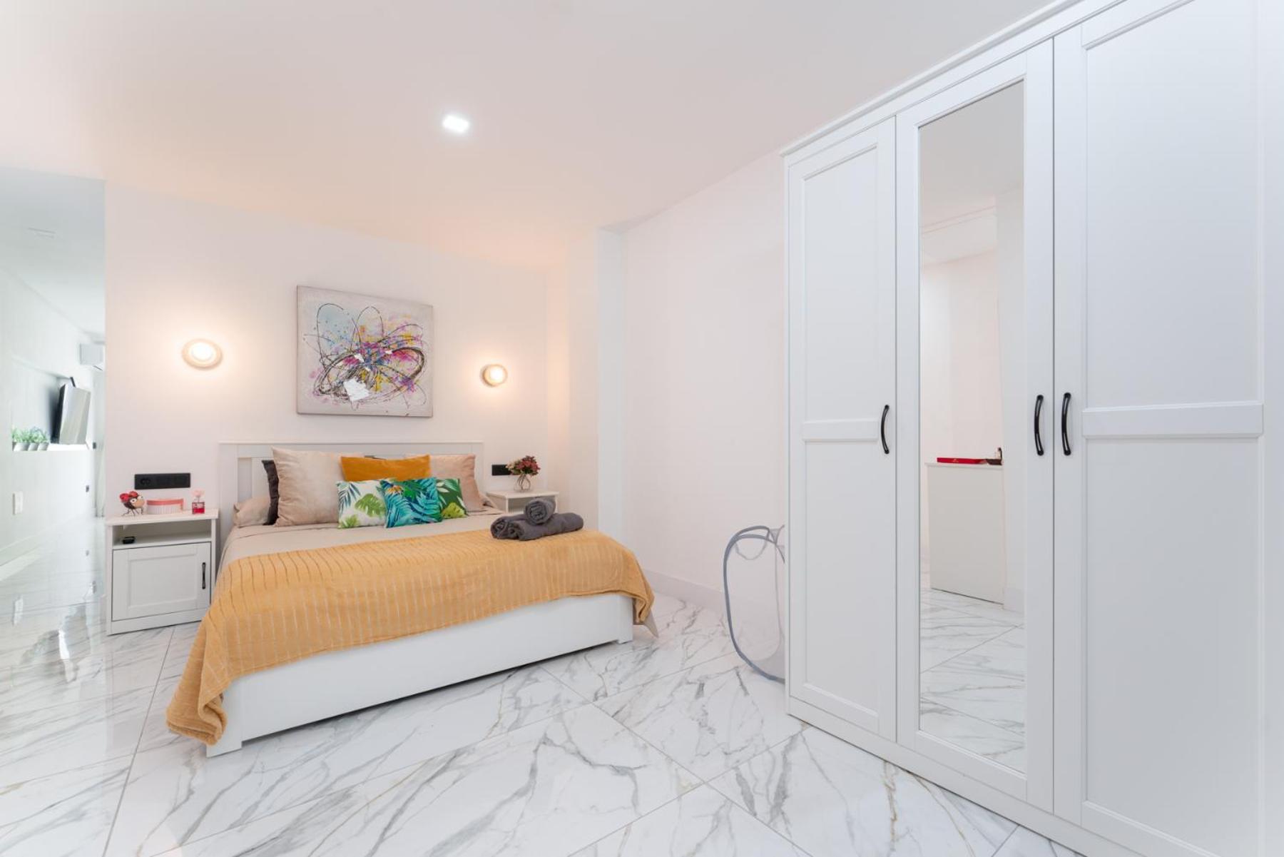 Beach Exclusive With Terrace - Pool View - Jacuzzi View Apartment *