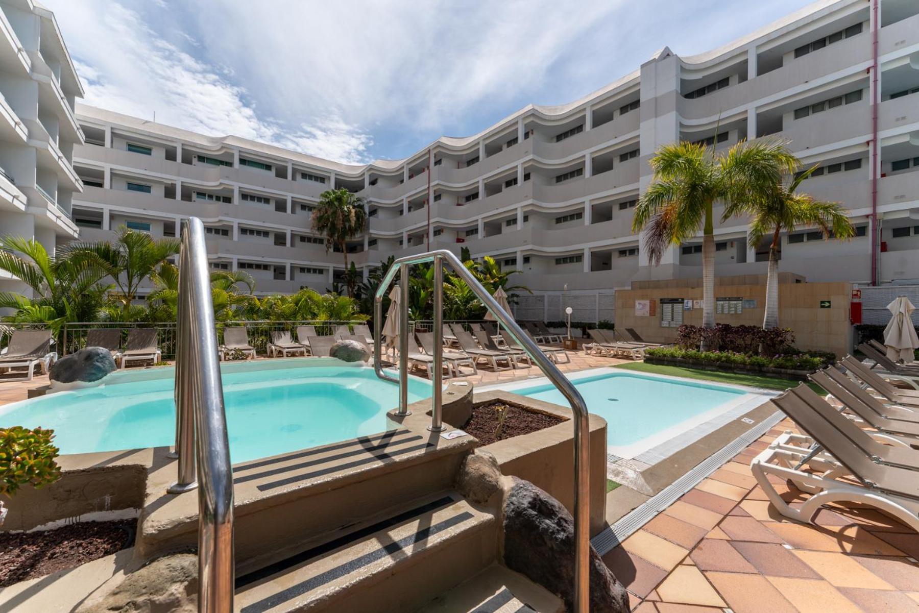 Beach Exclusive With Terrace - Pool View - Jacuzzi View