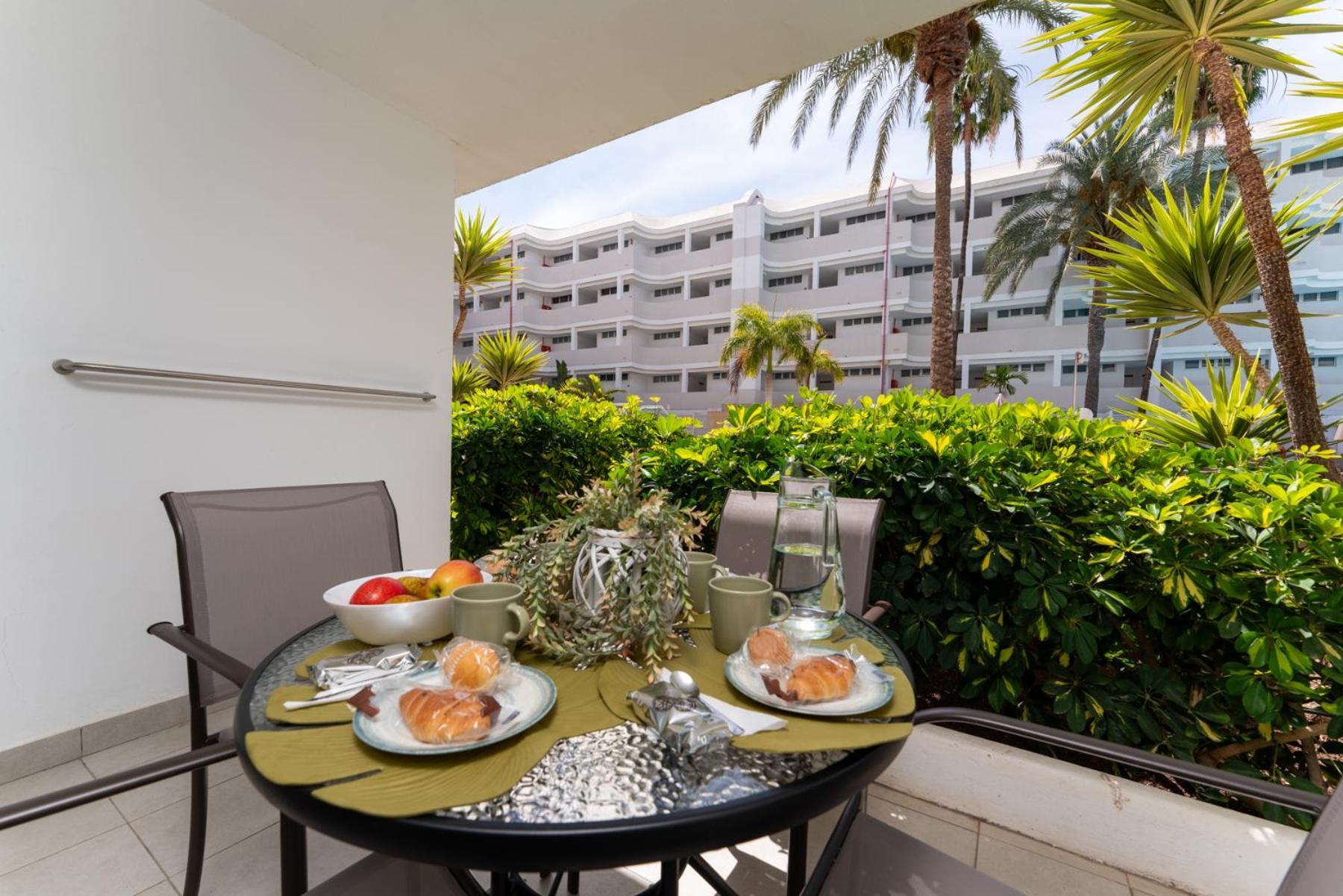 Beach Exclusive With Terrace - Pool View - Jacuzzi View