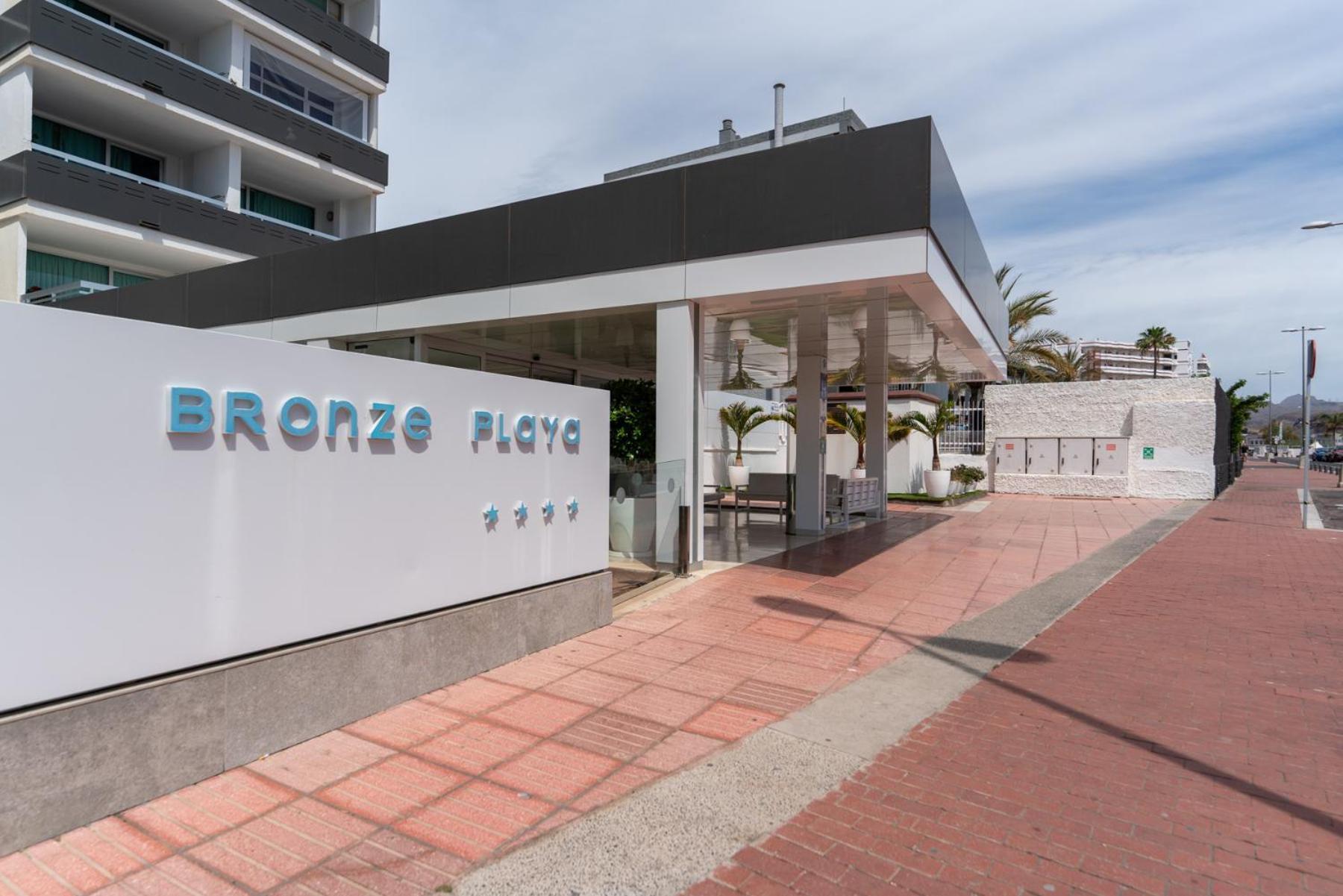 Beach Exclusive With Terrace - Pool View - Jacuzzi View Apartment *