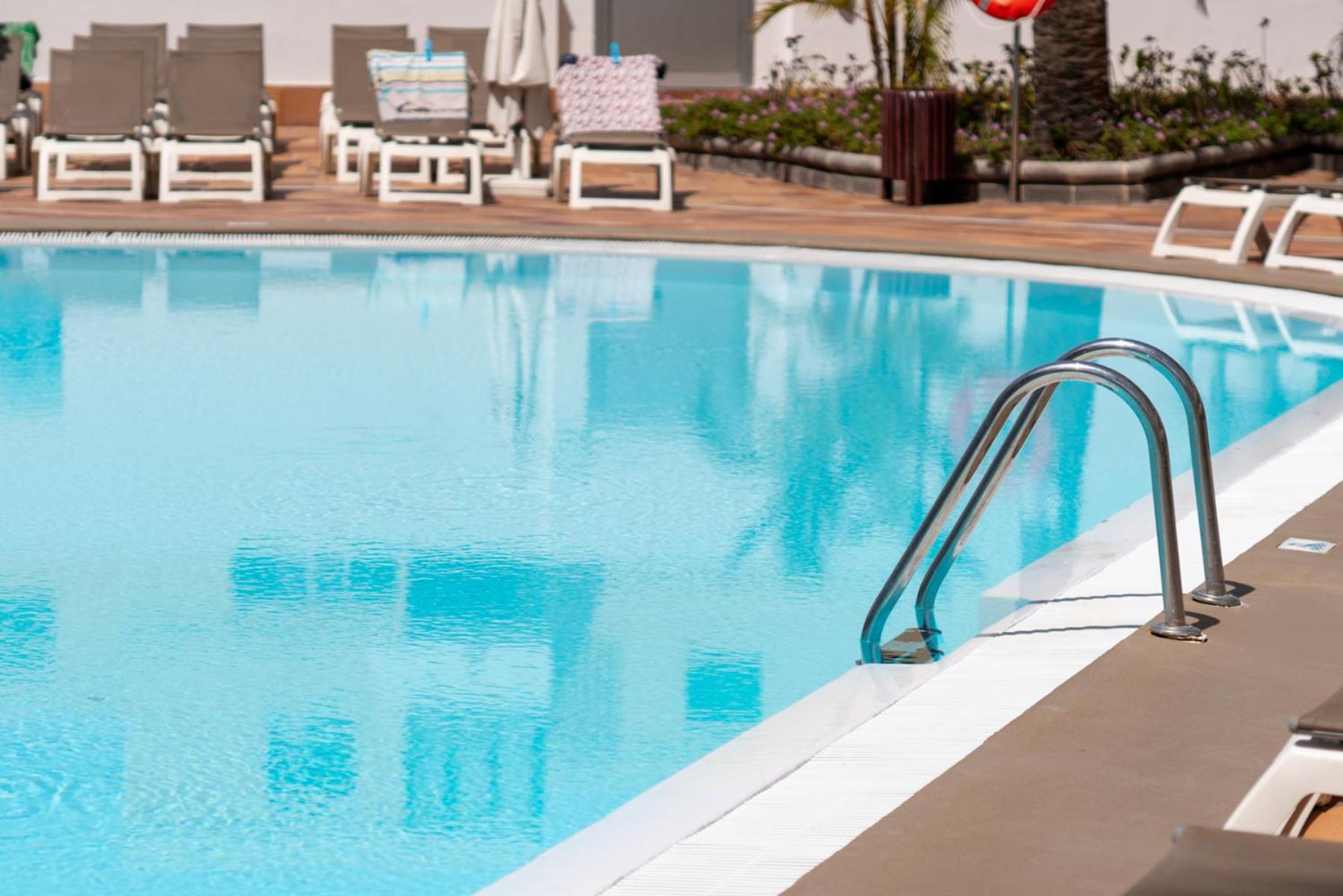 Beach Exclusive With Terrace - Pool View - Jacuzzi View