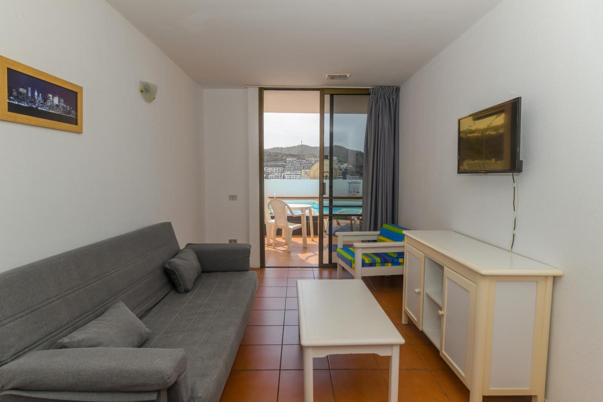 Livvo Puerto Apartment