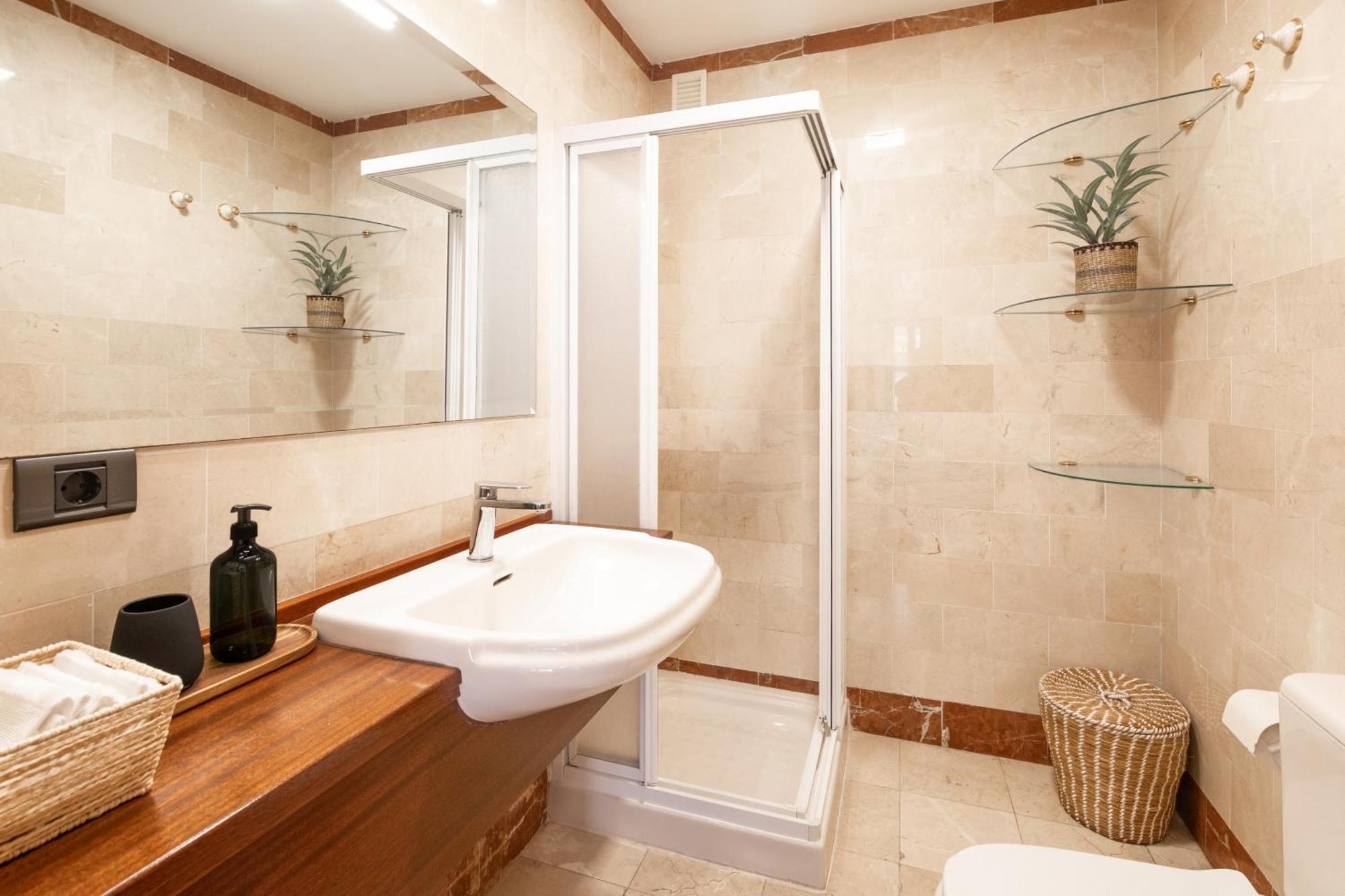 Vistas Residencial L Parking Privado Apartamento *