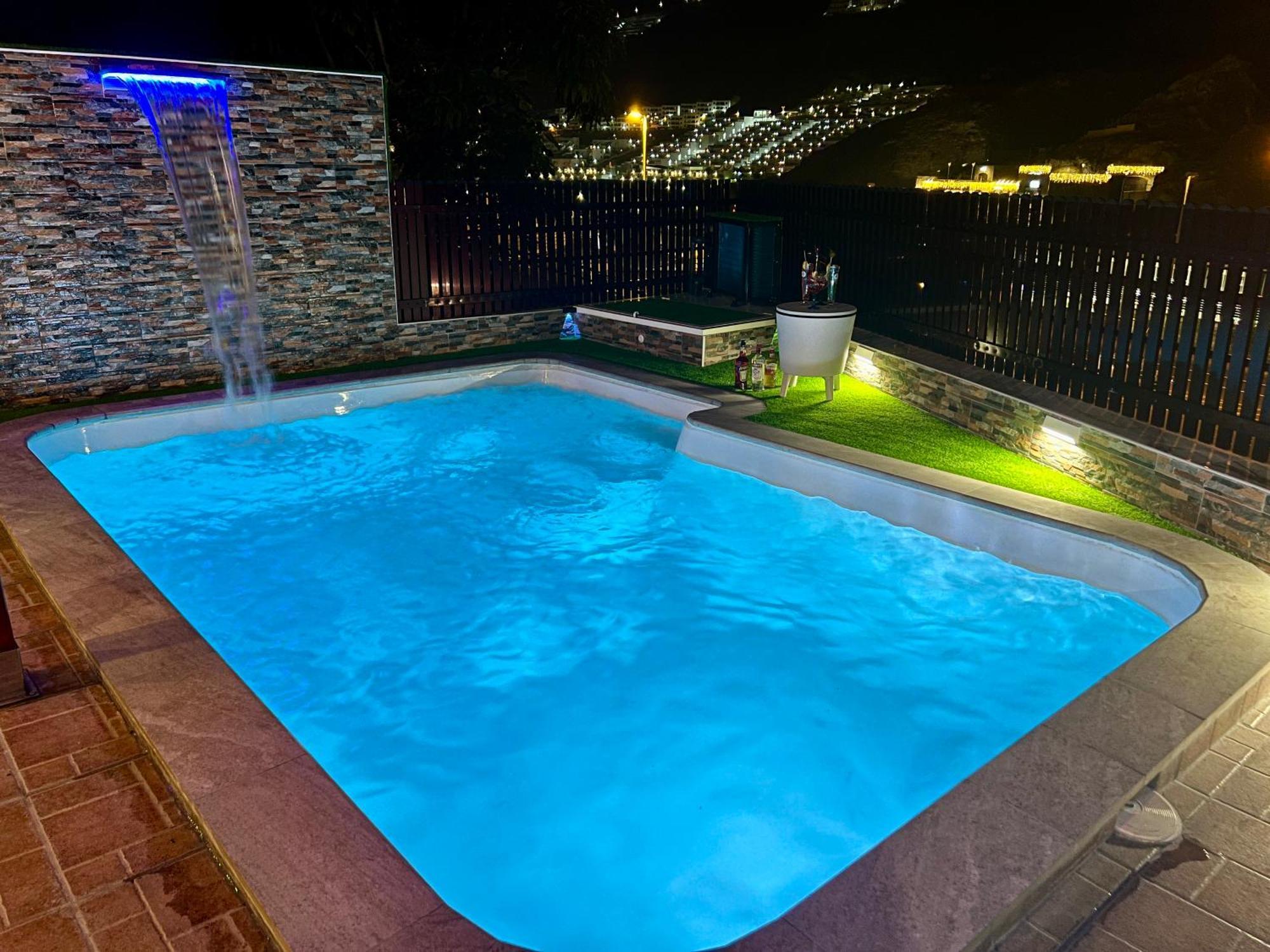 Villa Puerto Rico In Front Of The Shopping Center With Private Heated Saltwater Pool With Jacuzzi Or St Andard Villa Puerto Rico With Private Heated Saltwater Jacuzzi Pool & Arcade Games *