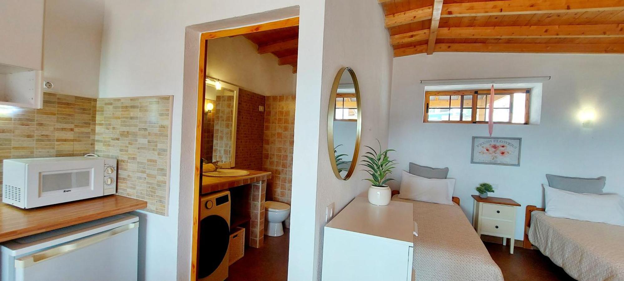 The Black Horse Canarias - Adults Only *