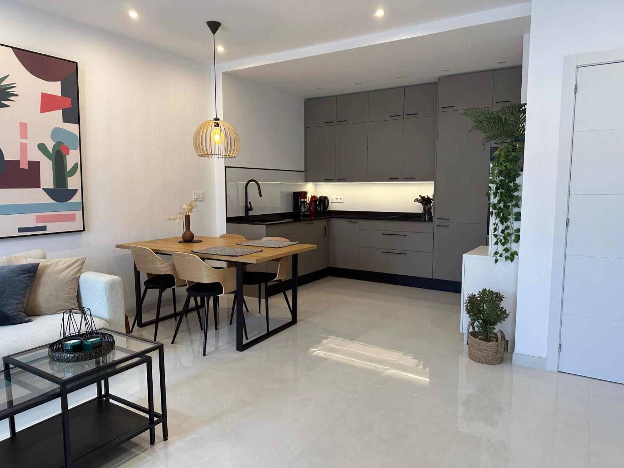 Apartamento Big Sun Terrace Renovated 2-bedroom Luxury Duplex