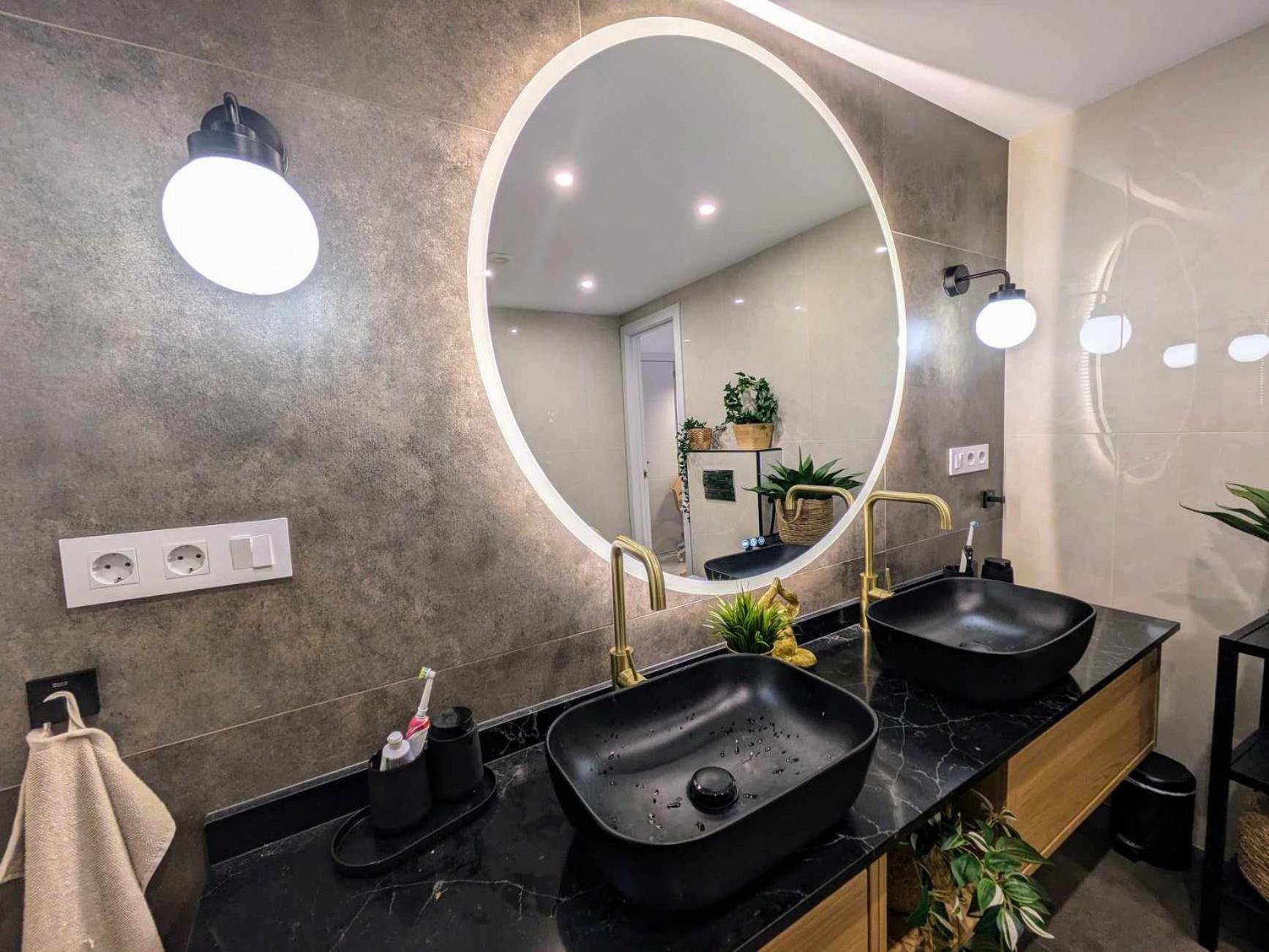 Big Sun Terrace Renovated 2-bedroom Luxury Duplex