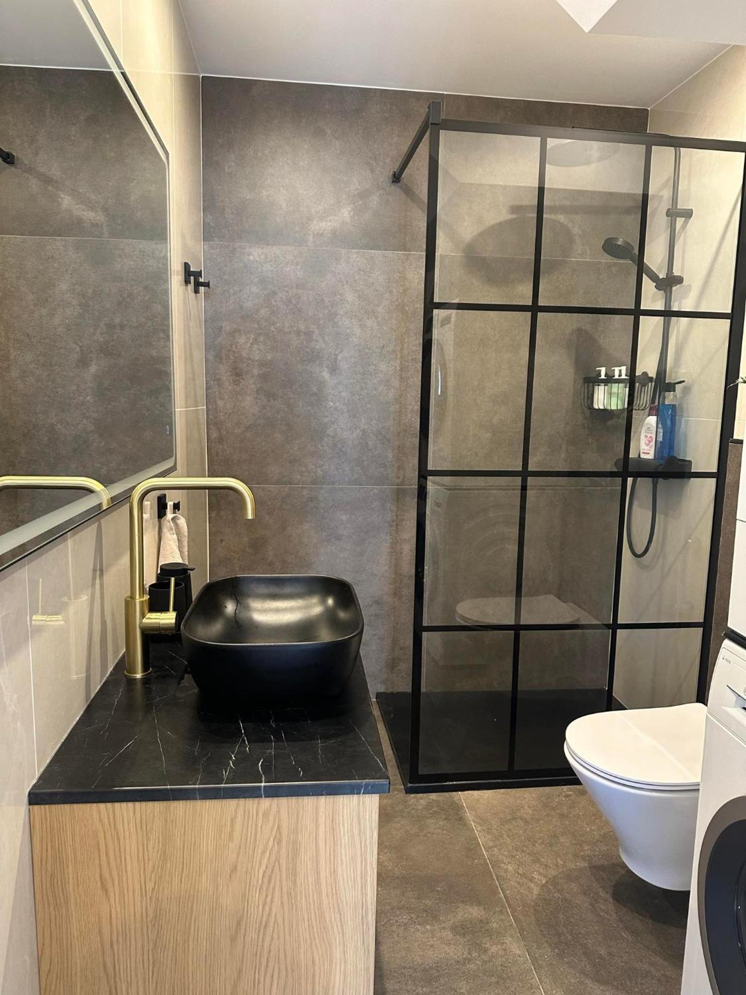 Big Sun Terrace Renovated 2-bedroom Luxury Duplex