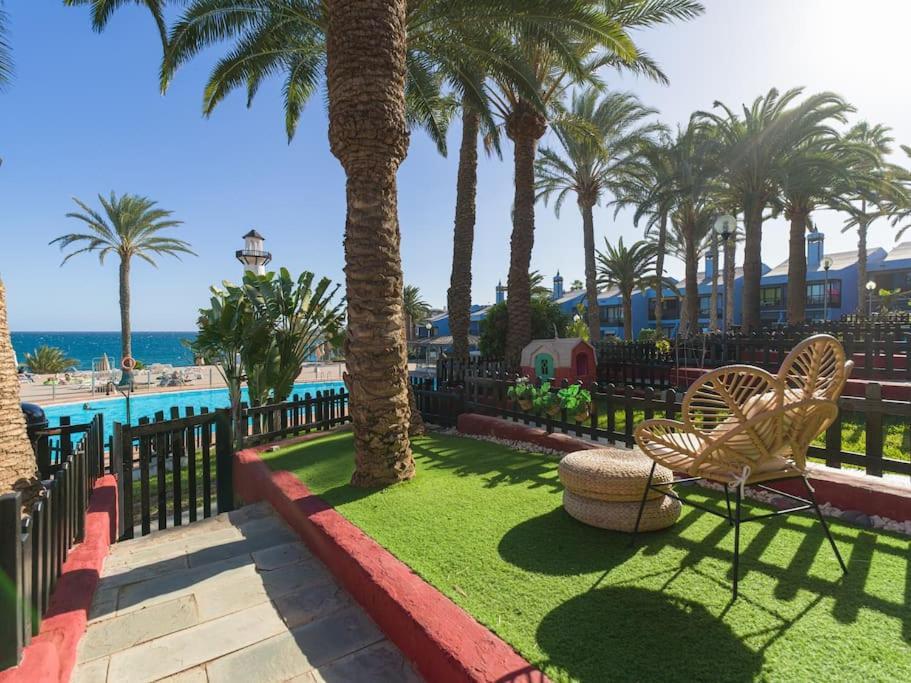 On The Playa Del Aguila Apartment