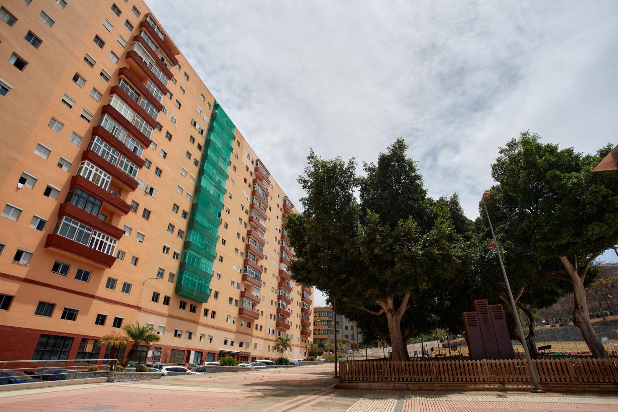 Work & Pet Friendly Urban Next To The