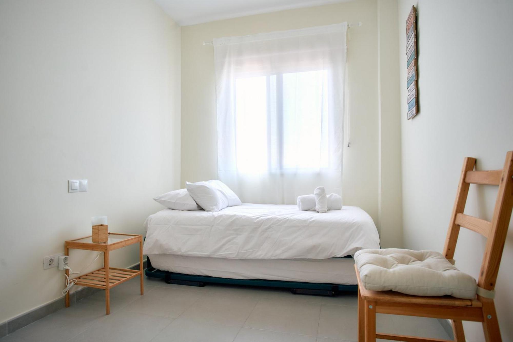 Work & Pet Friendly Urban Next To The Apartment *