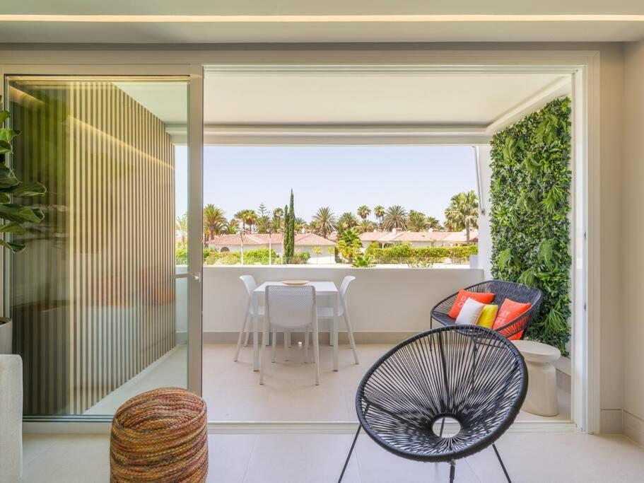 Apartamento Freshly Renovated, Walk To Yumbo, Shops & Dining San Bartolomé