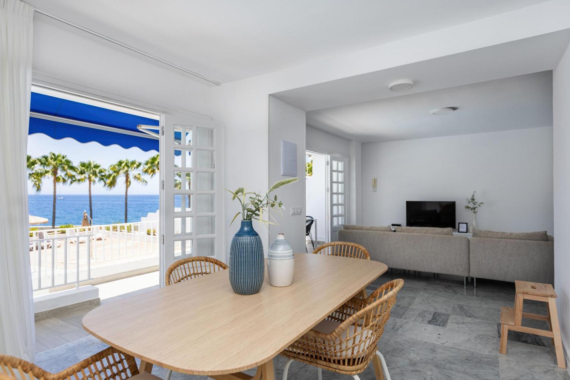 Apartamento Con Terraza Con Vistas Al Mar *