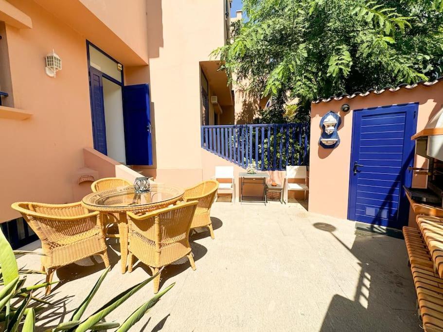 Surf House Meloneras *