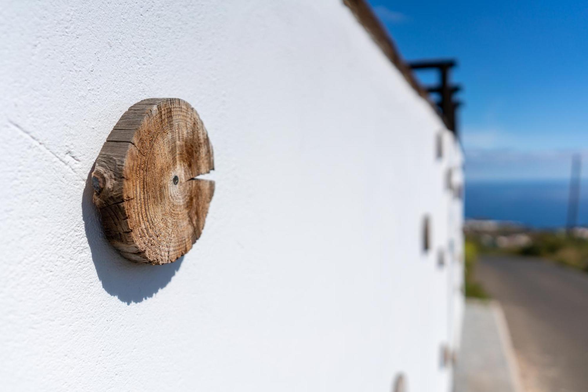 Villa Dejablue. Rural Junto Al Mar Y La Montana *
