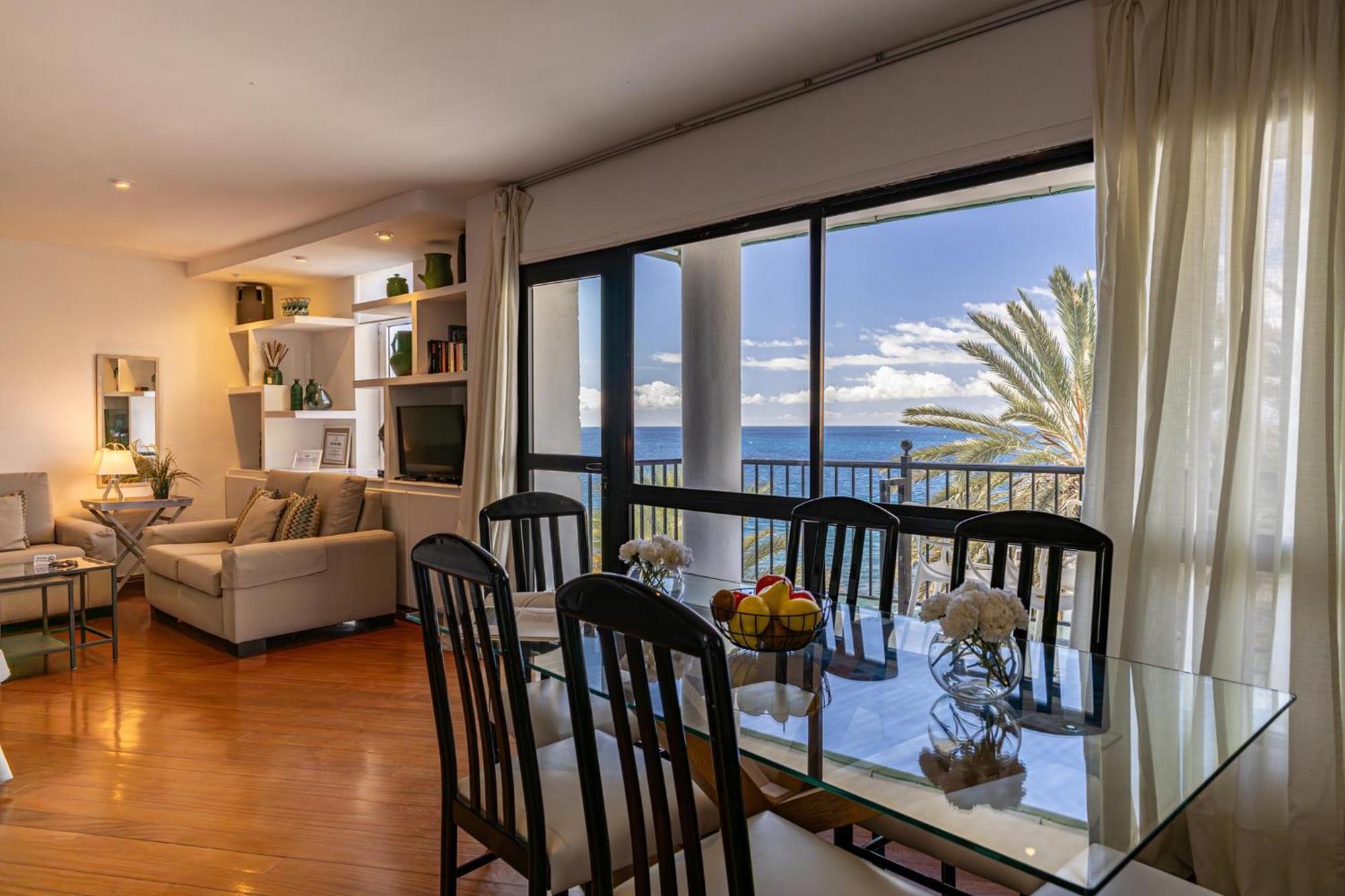And View Mg By Villagrancanaria