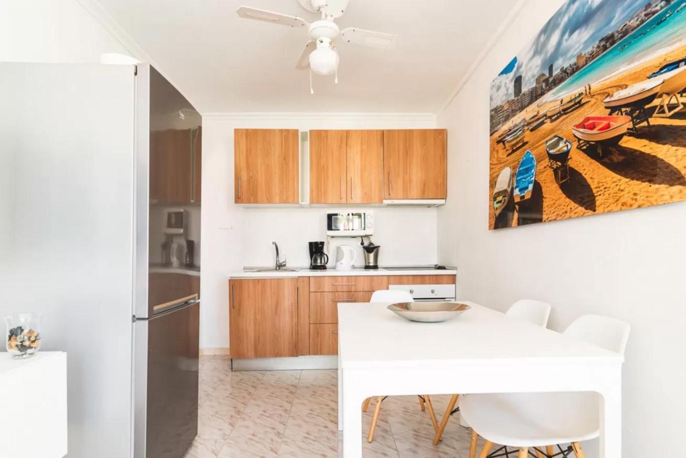 5 Minutes From The Sea Apartment