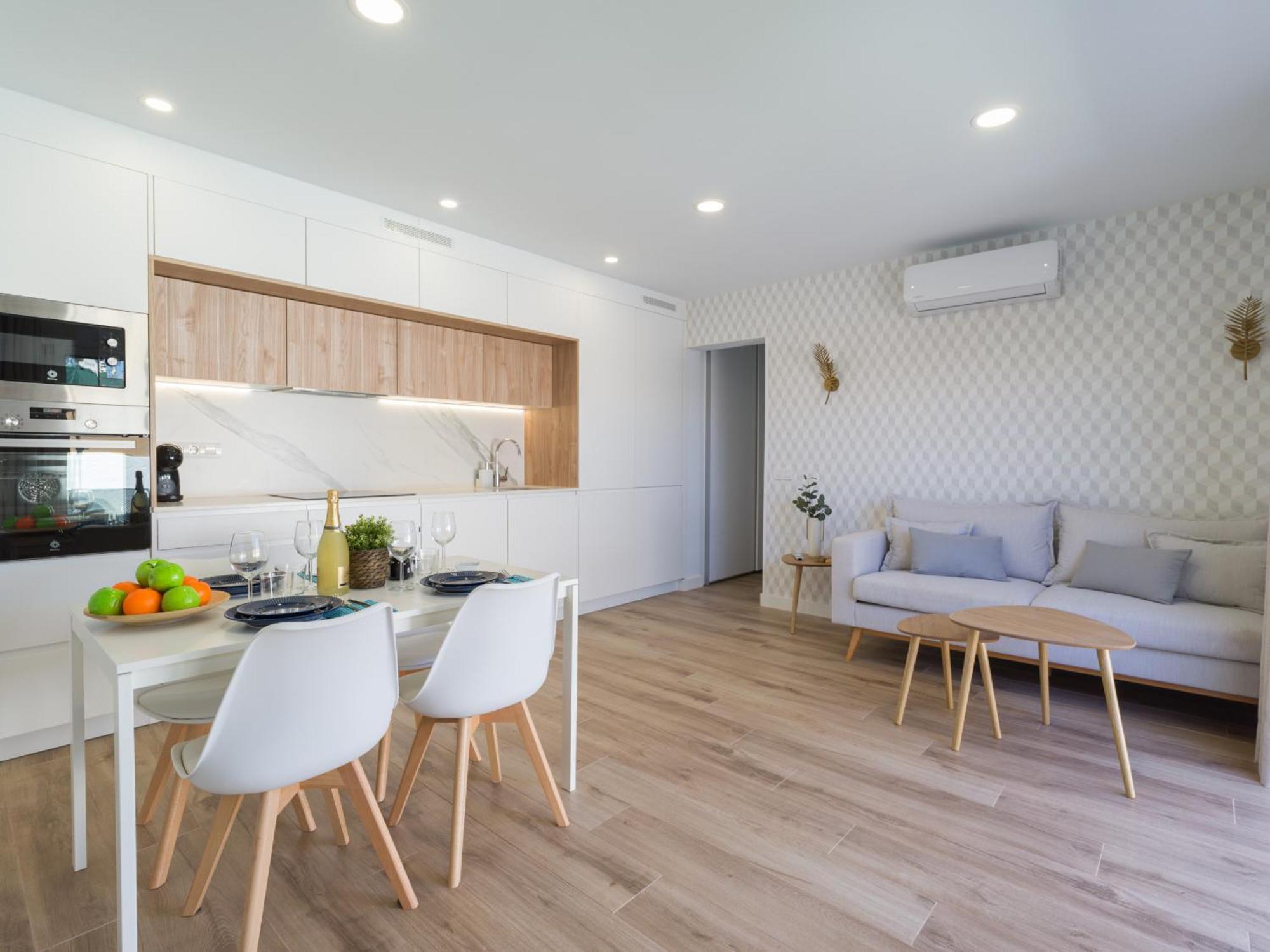 Refurbished 2 Bedrooms House Private Pool *